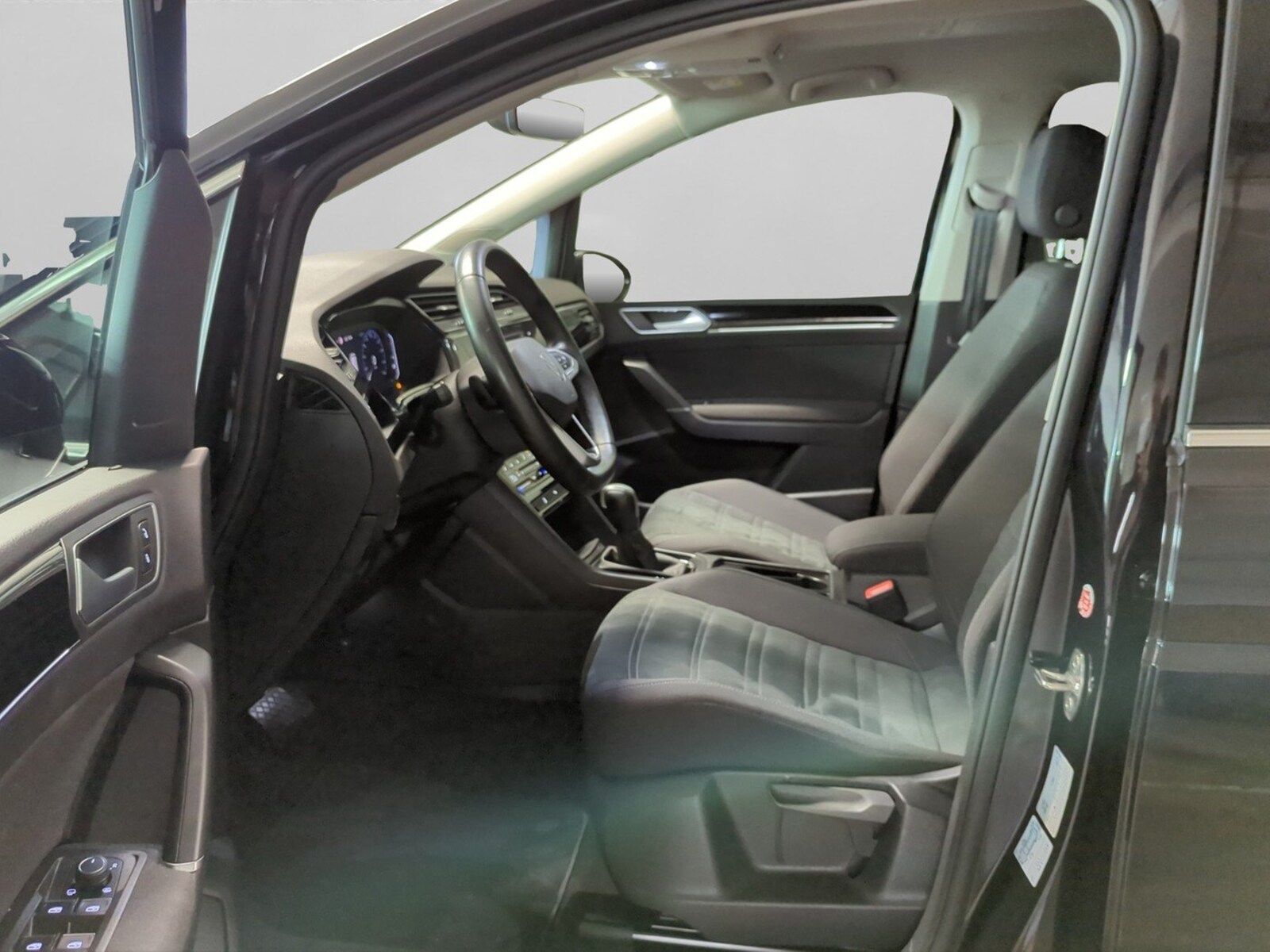 Volkswagen Touran – Bild 8