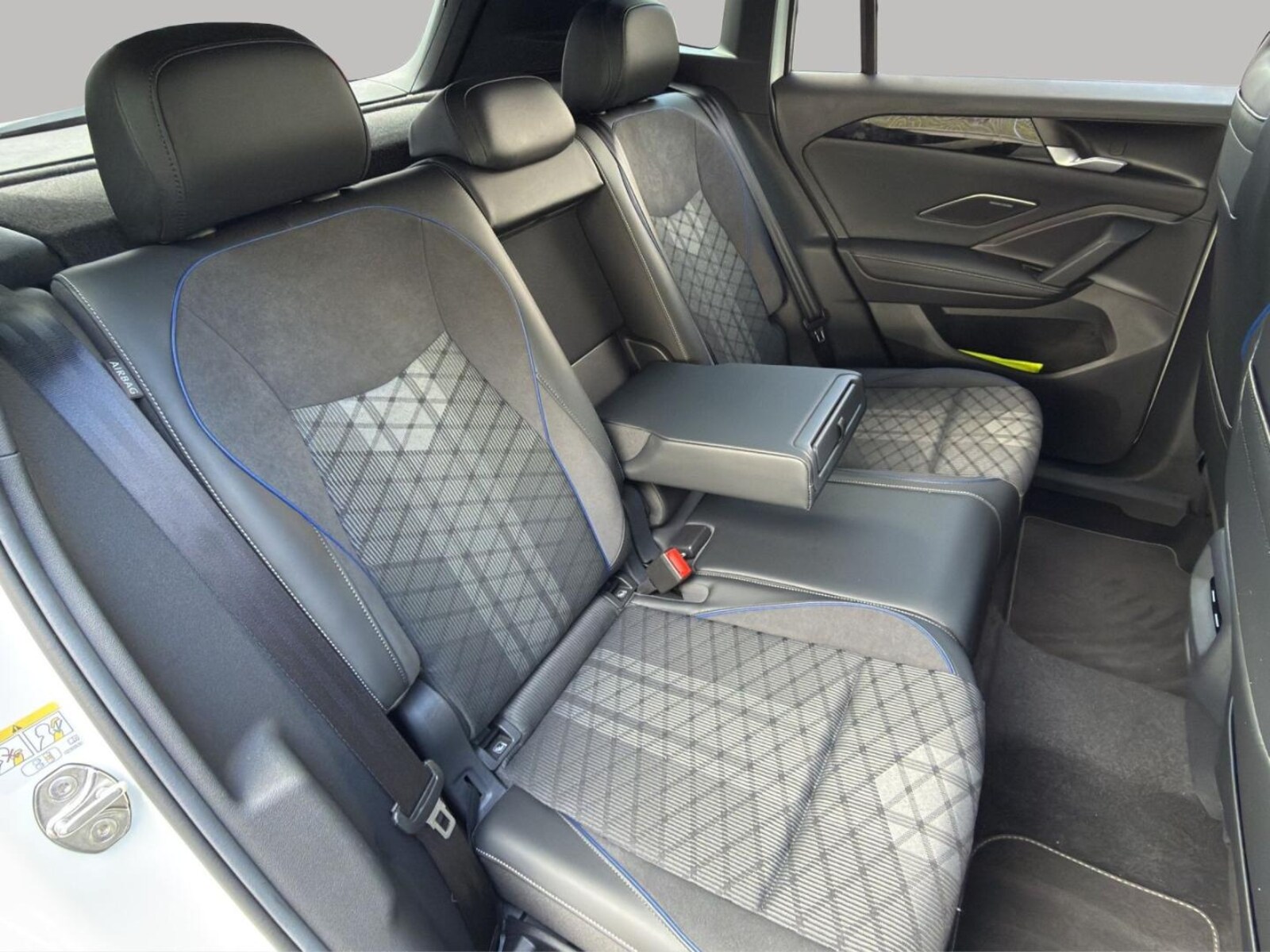 Volkswagen Tiguan – Bild 15