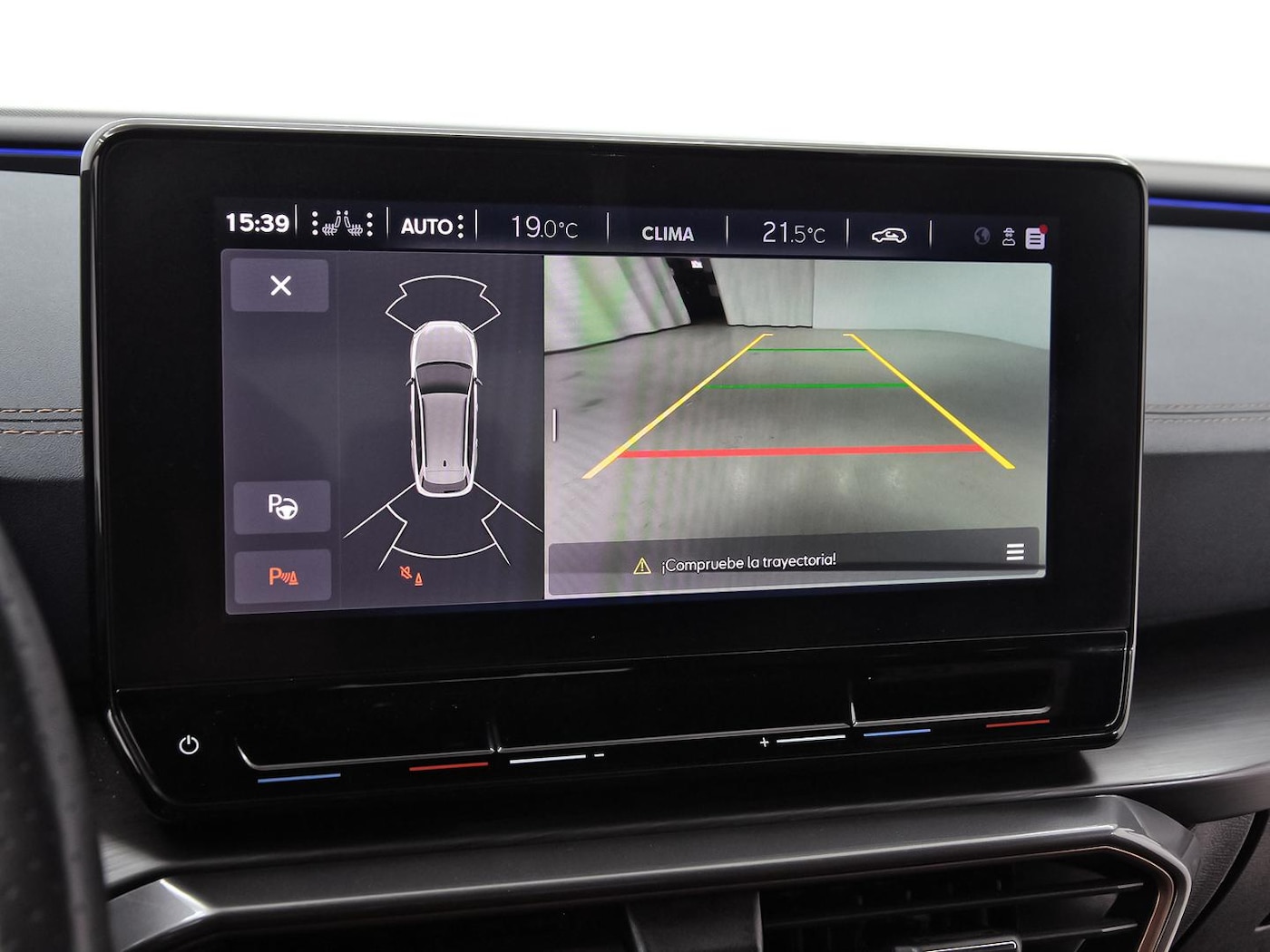CUPRA Leon Sportstourer 2.0 TSI DSG 221 kW (300 CV) — photo 23