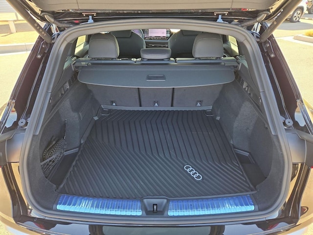 2026 Audi SQ5 Premium Plus - Photo 12