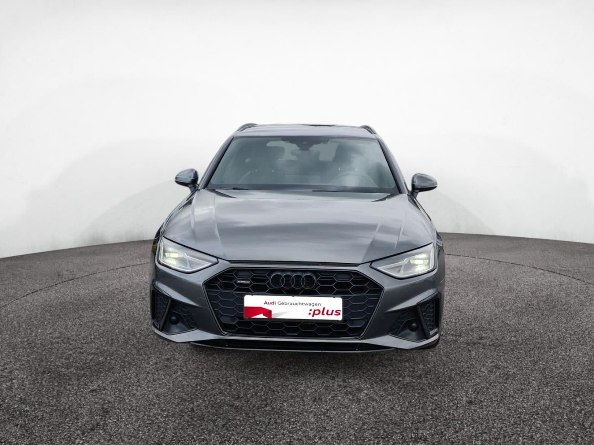 Audi A4 Avant S line