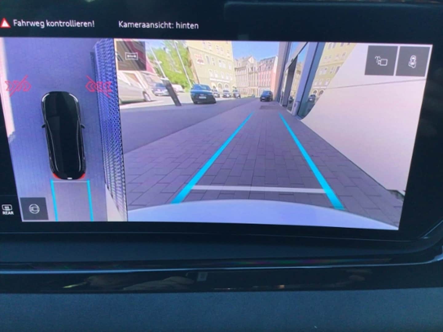 Bild über Audi A5 Avant e-hybrid e-hybrid quattro 270 kW S tronic - für weitere Informationen kontaktieren Sie den Audi Partner