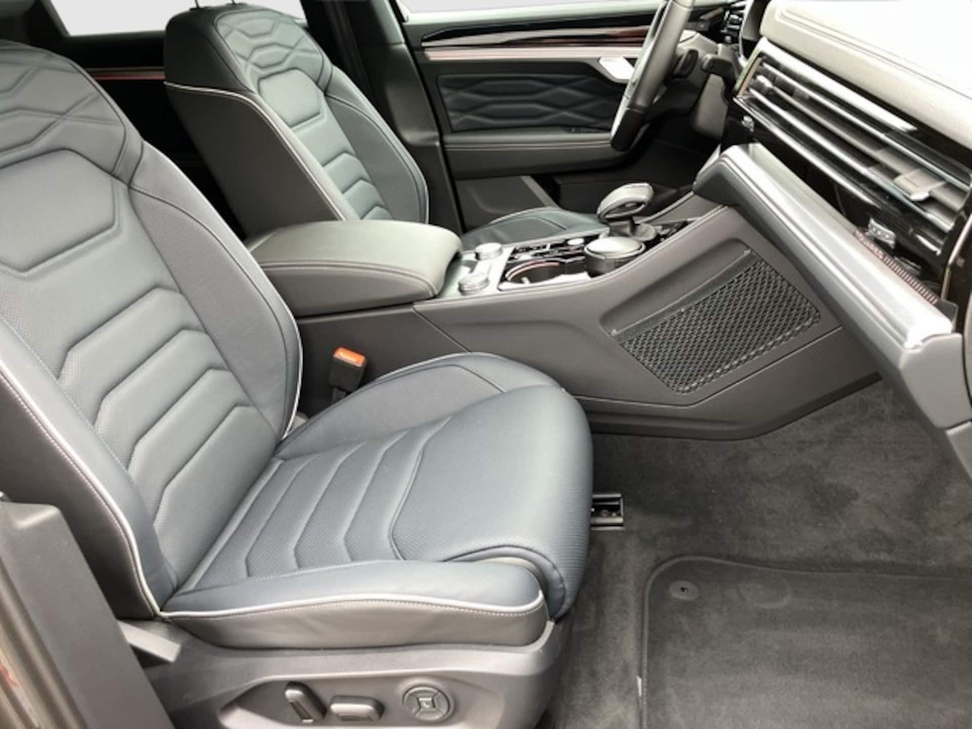 Volkswagen Touareg R-Line