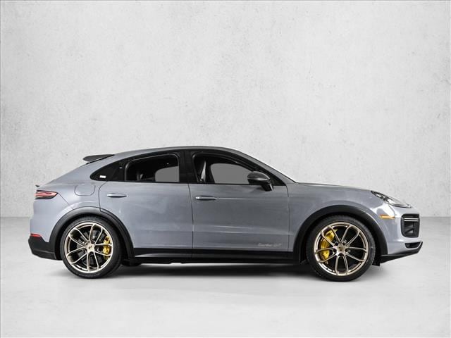 2022 Porsche Cayenne Coupé