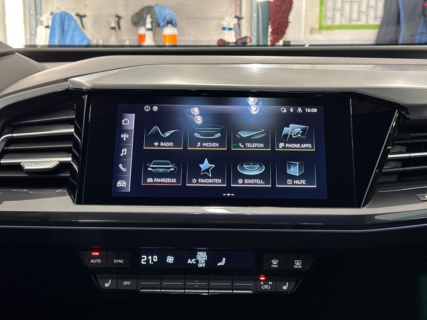 Image about Audi Q4 e-tron 40 e-tron