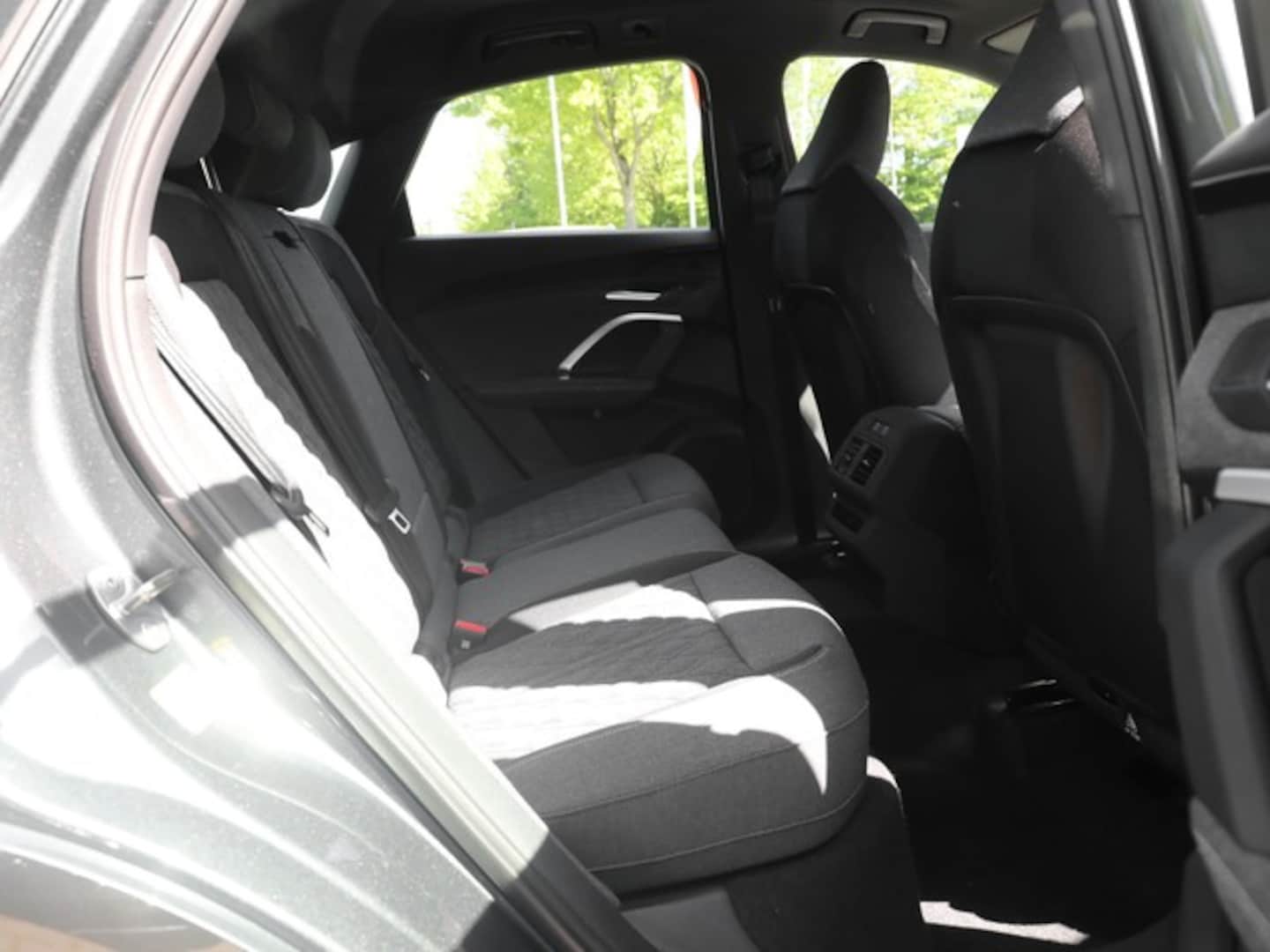 Bild über Audi Q5 Sportback TDI quattro 150 kW S tronic - für weitere Informationen kontaktieren Sie den Audi Partner