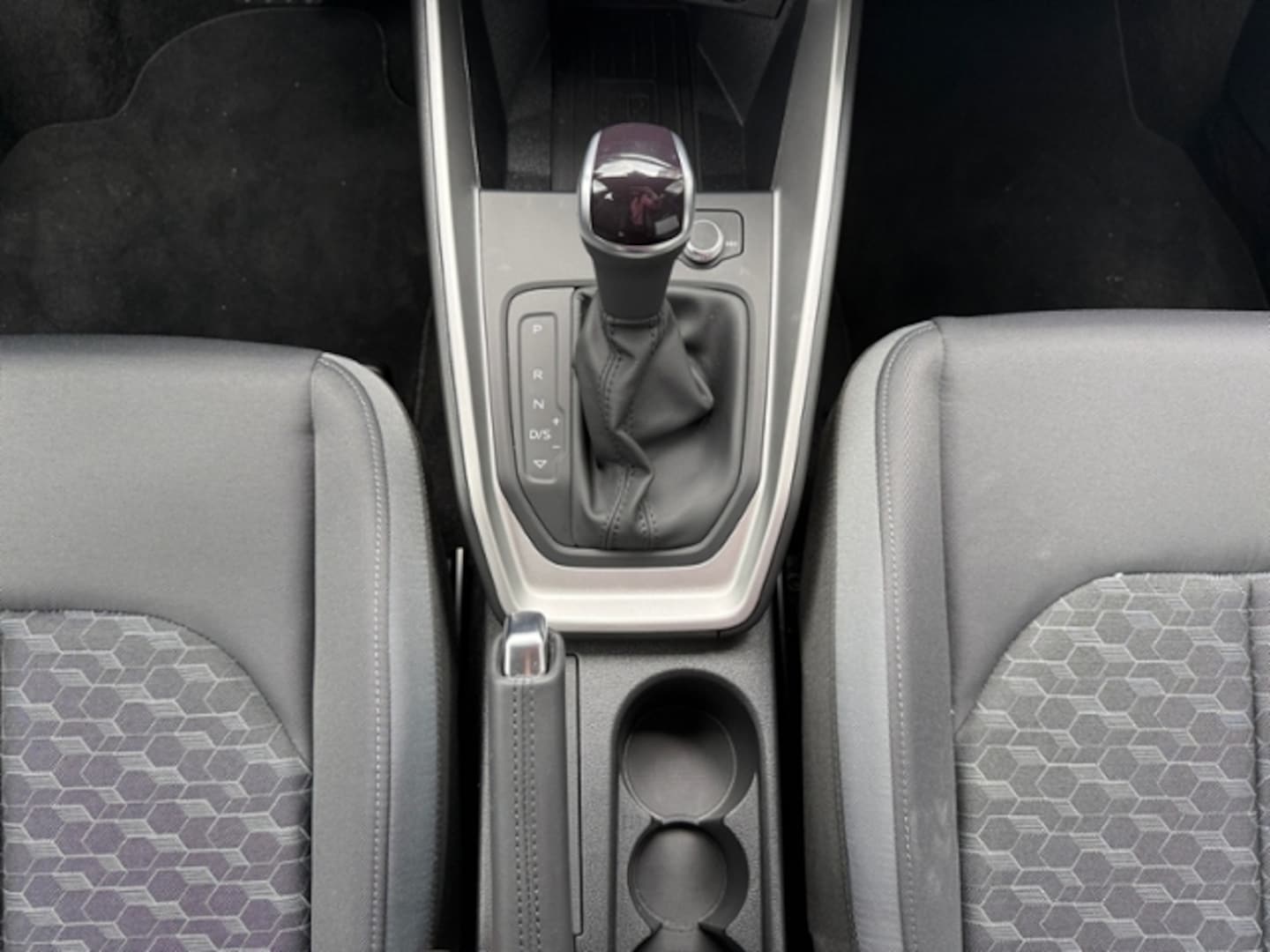 Bild über Audi A1 Sportback advanced 30 TFSI S tronic - für weitere Informationen kontaktieren Sie den Audi Partner