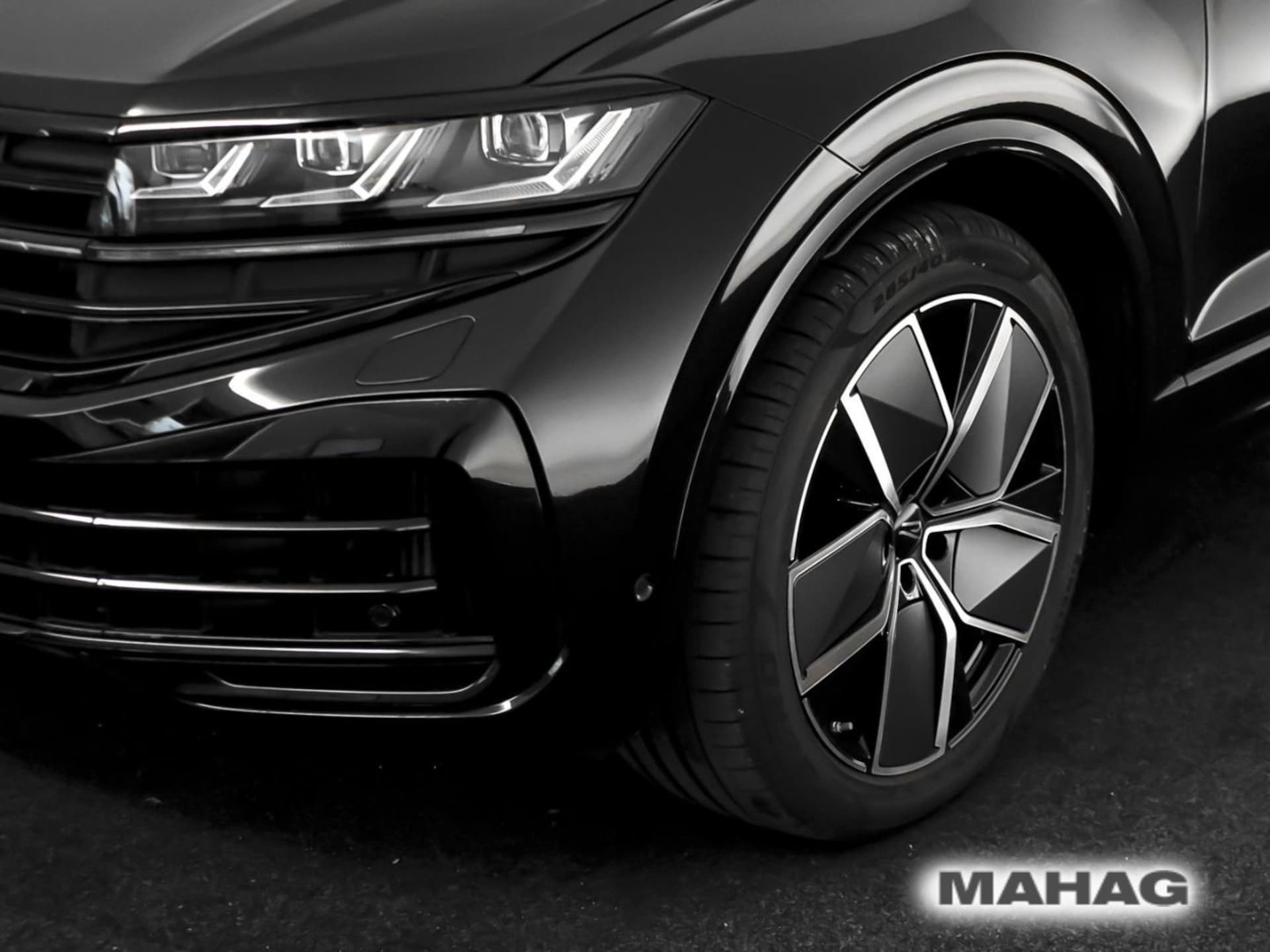 Volkswagen Touareg R