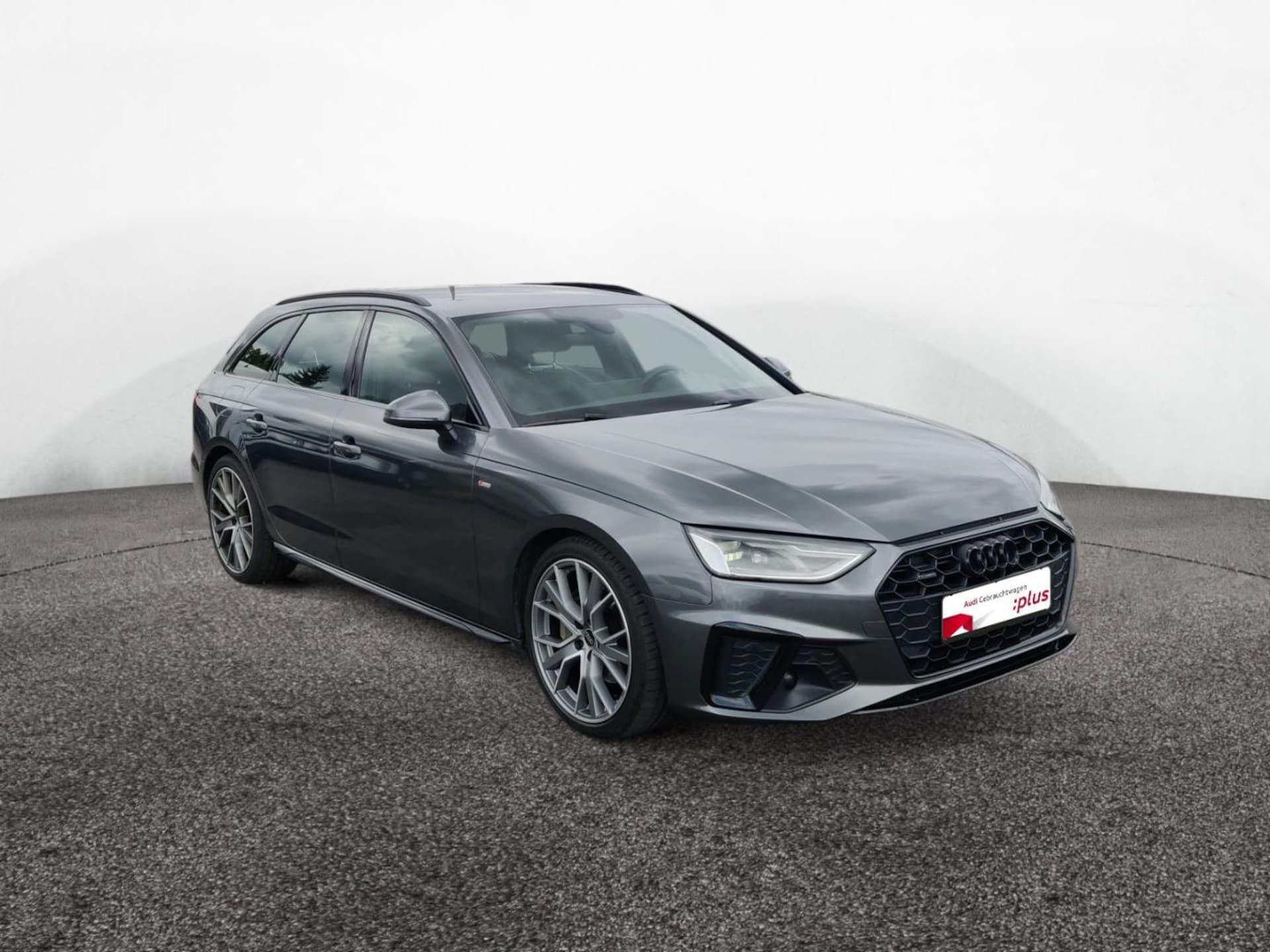 Audi A4 Avant S line