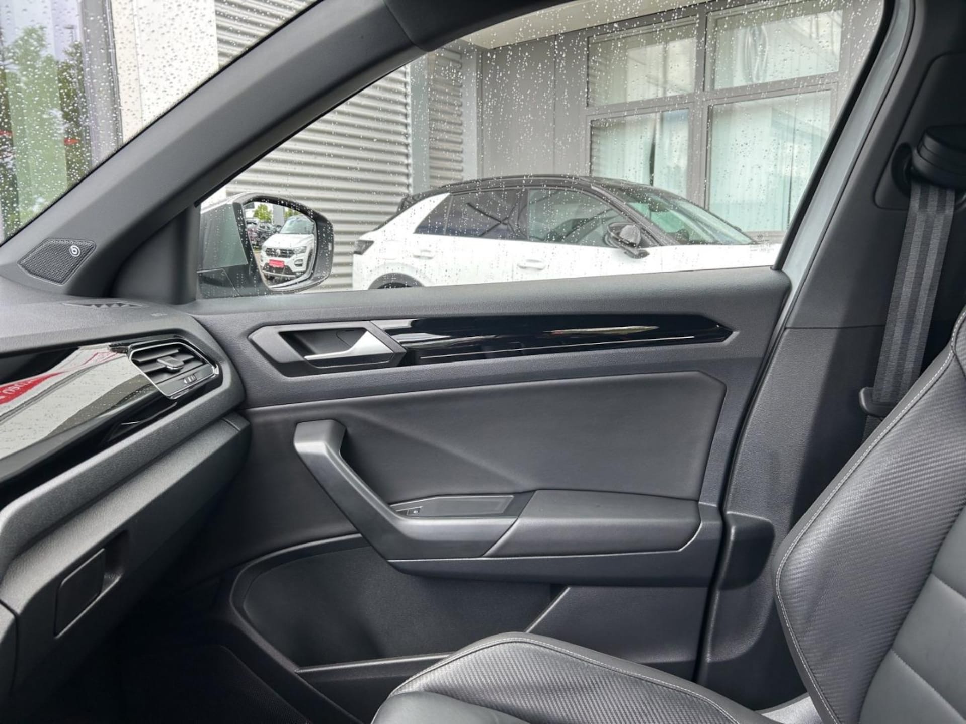 Volkswagen T-Roc R