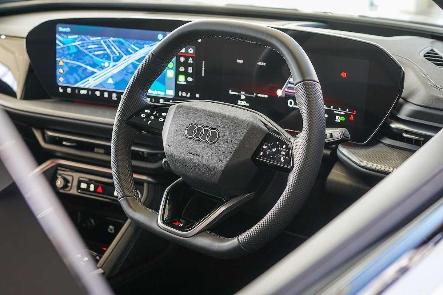 Image about Audi Q5 SUV TFSI quattro 200 kW sport