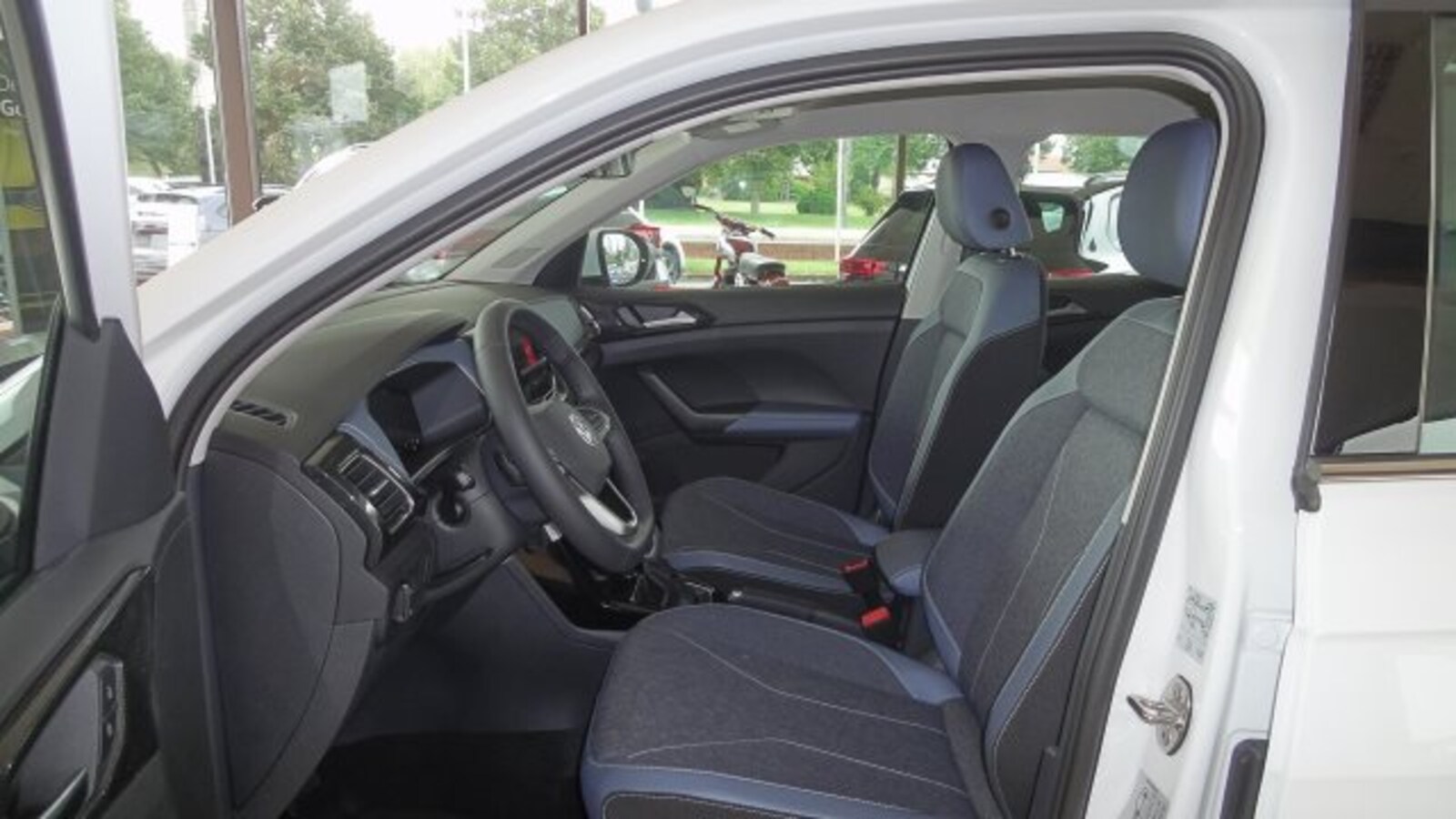 Volkswagen T-Cross – Bild 8