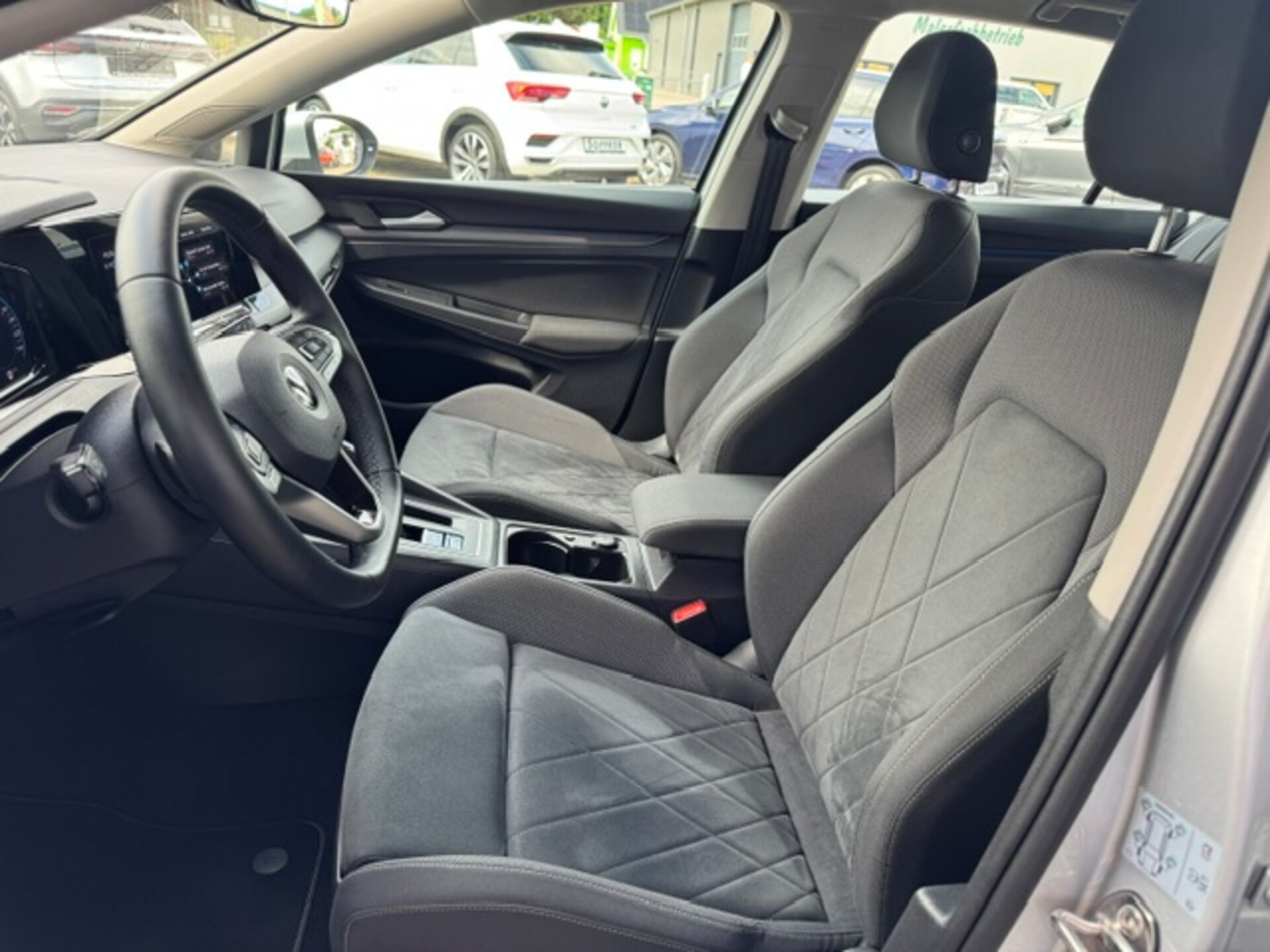 Volkswagen Golf Style