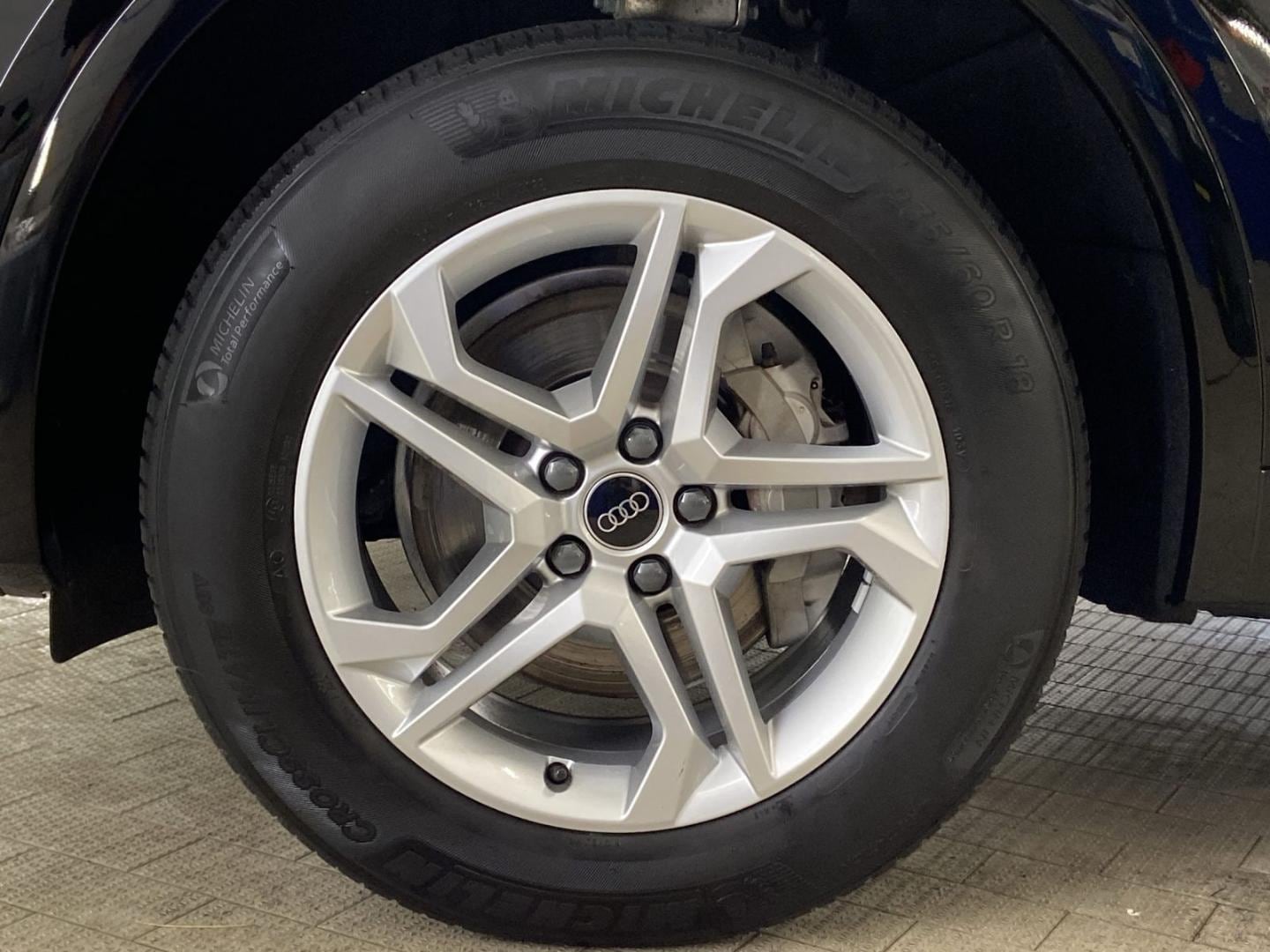Bild über Audi Q5 40 TFSI quattro S tronic - für weitere Informationen kontaktieren Sie den Audi Partner