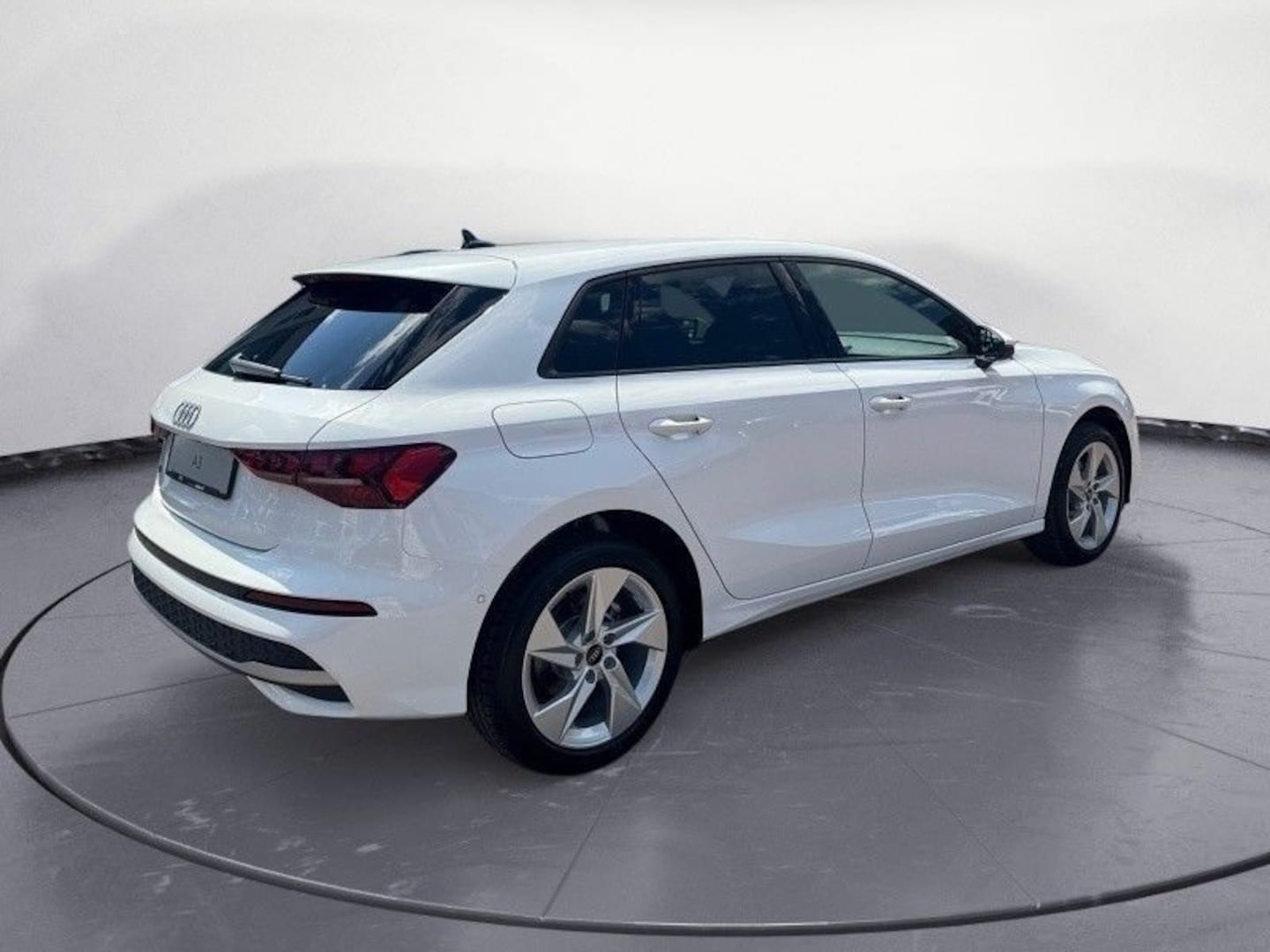 Bild über Audi A3 Sportback TFSI 110 kW S tronic - für weitere Informationen kontaktieren Sie den Audi Partner