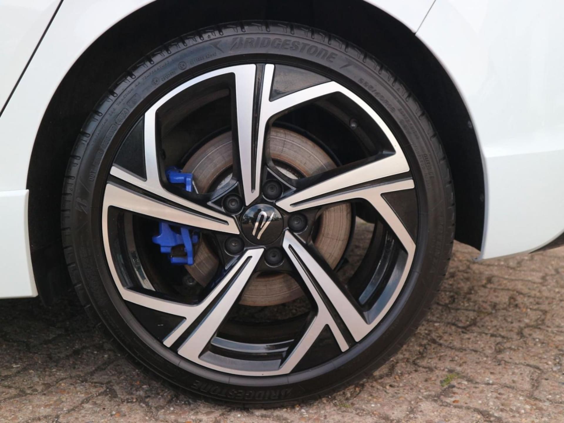 Volkswagen Golf R