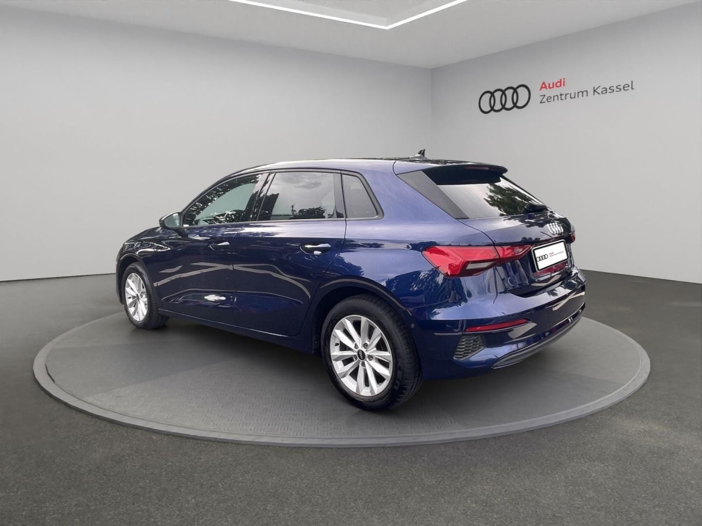 Bild über Audi A3 Sportback 35 TFSI S tronic - für weitere Informationen kontaktieren Sie den Audi Partner