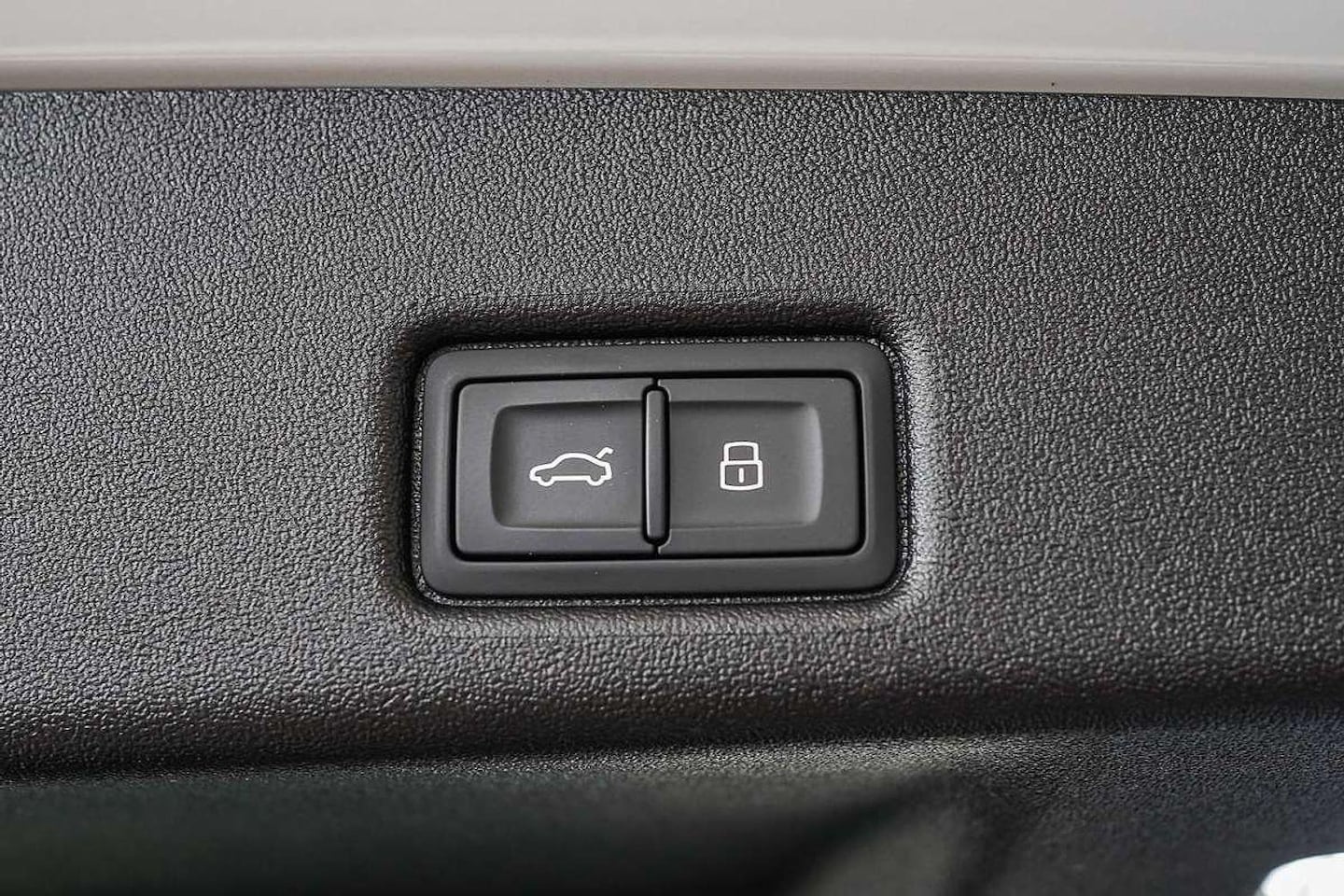 Image about Audi Q5 SUV TFSI quattro 200 kW sport