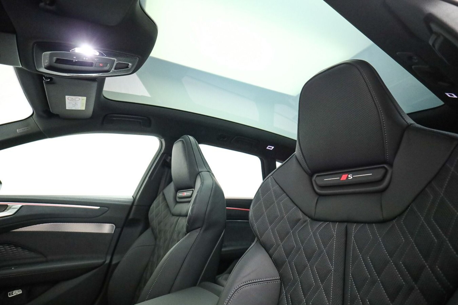 Audi A6 Avant edition one