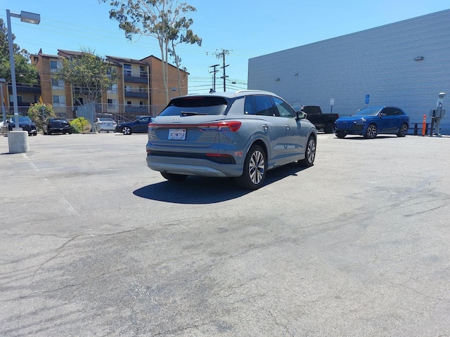 2023 Audi Q4 e-tron Premium - Photo 3