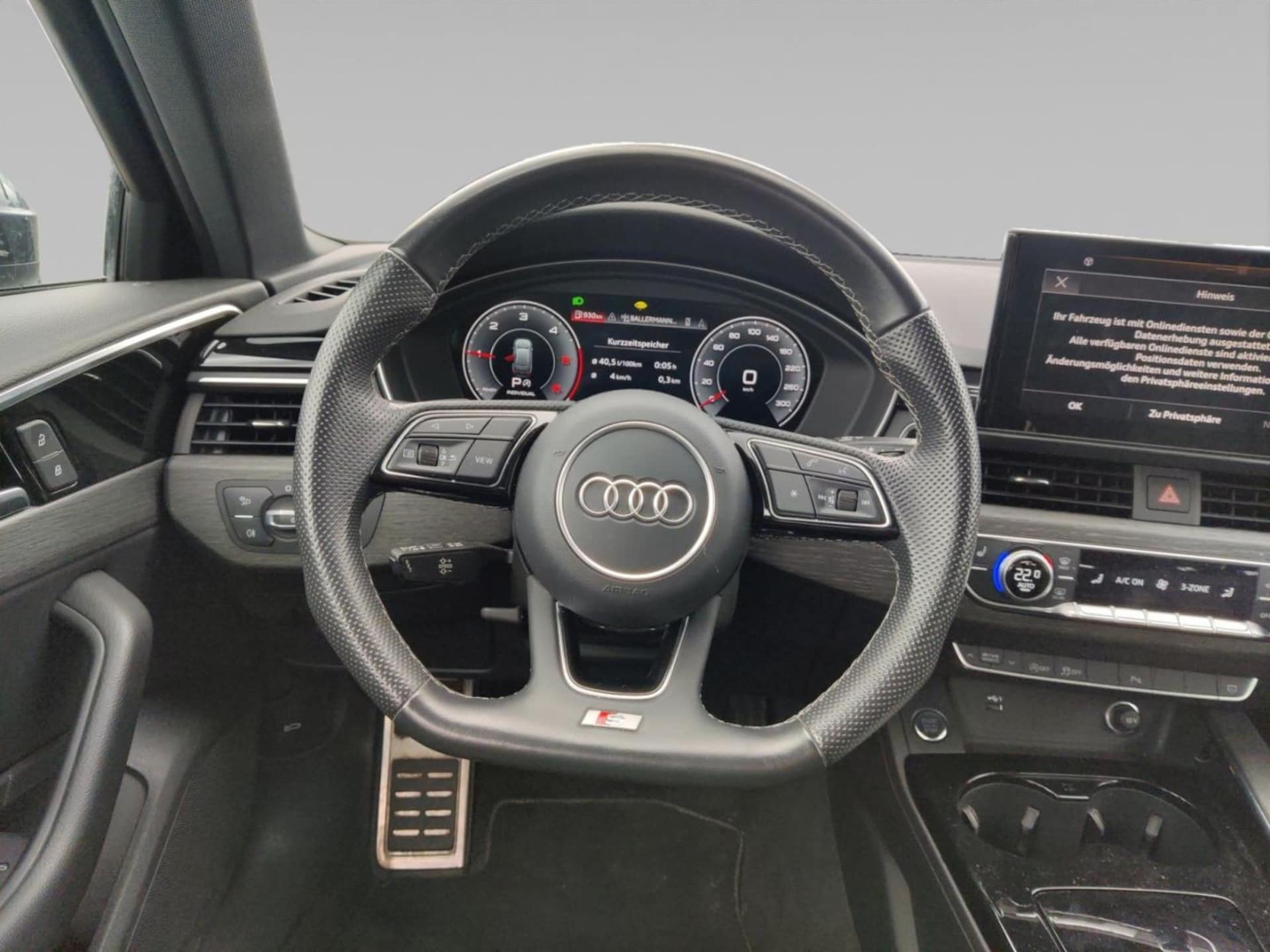 Audi A4 Avant S line