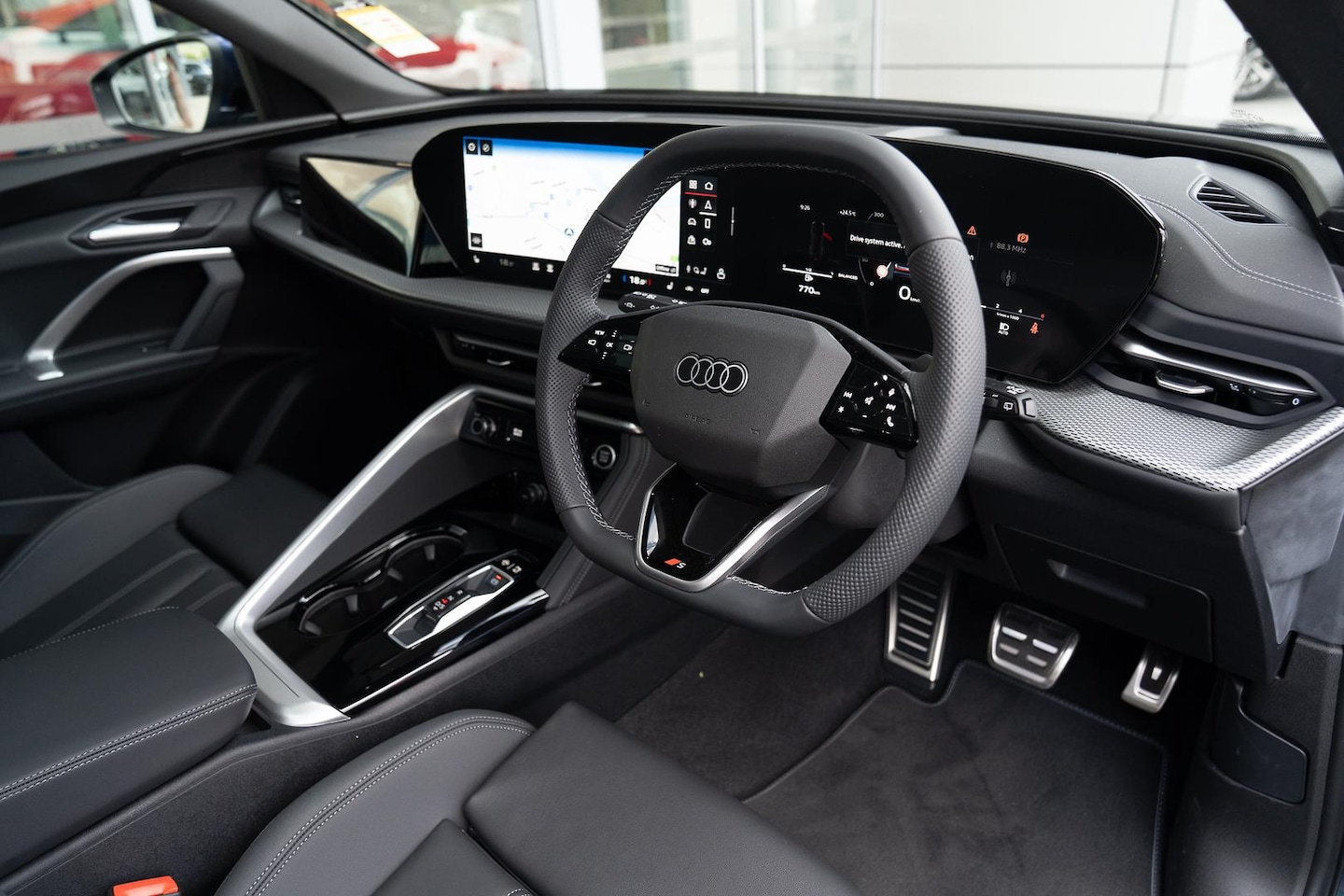 Image about Audi Q5 SUV TDI quattro 150 kW sport