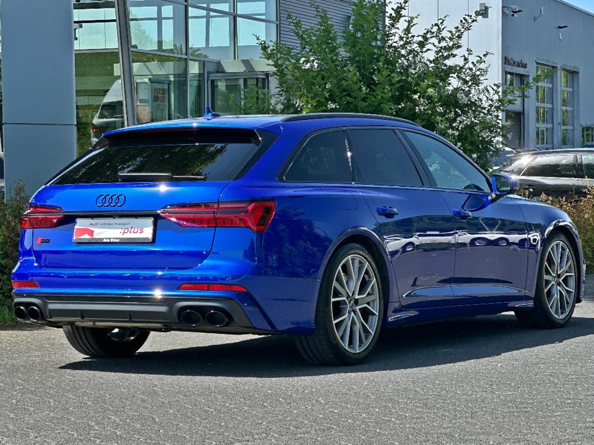 Audi S6 Avant