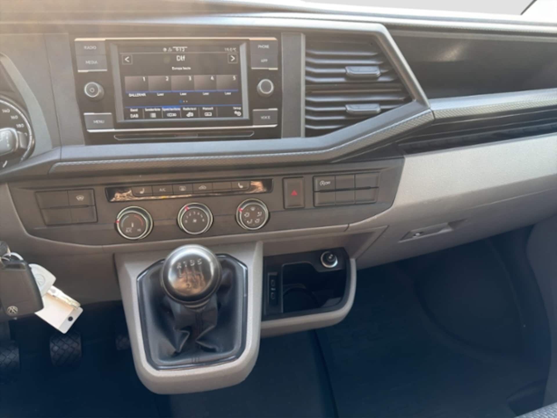 Volkswagen T6.1 Transporter Kasten langer Radstand