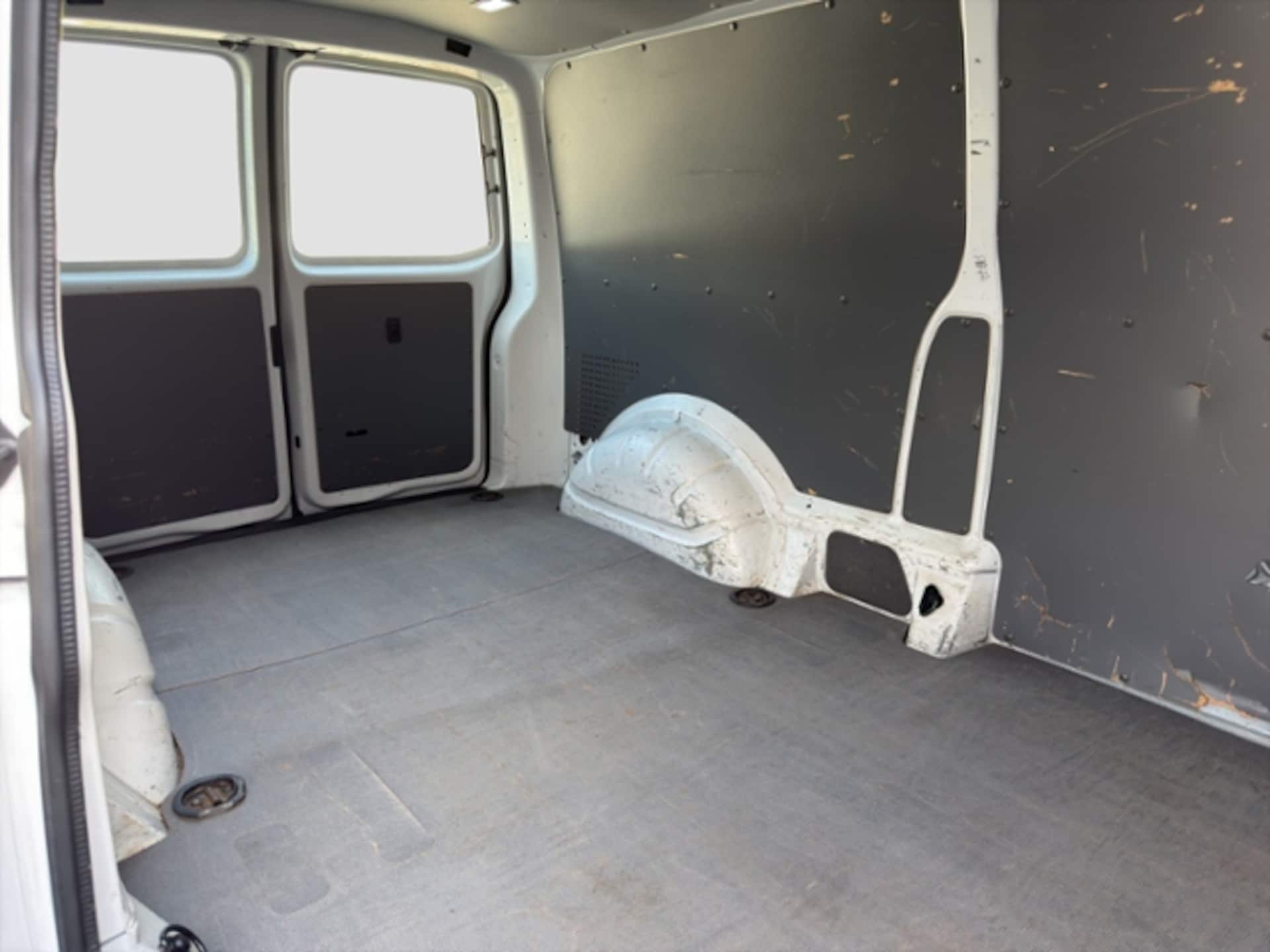 Volkswagen T6.1 Transporter Kasten langer Radstand