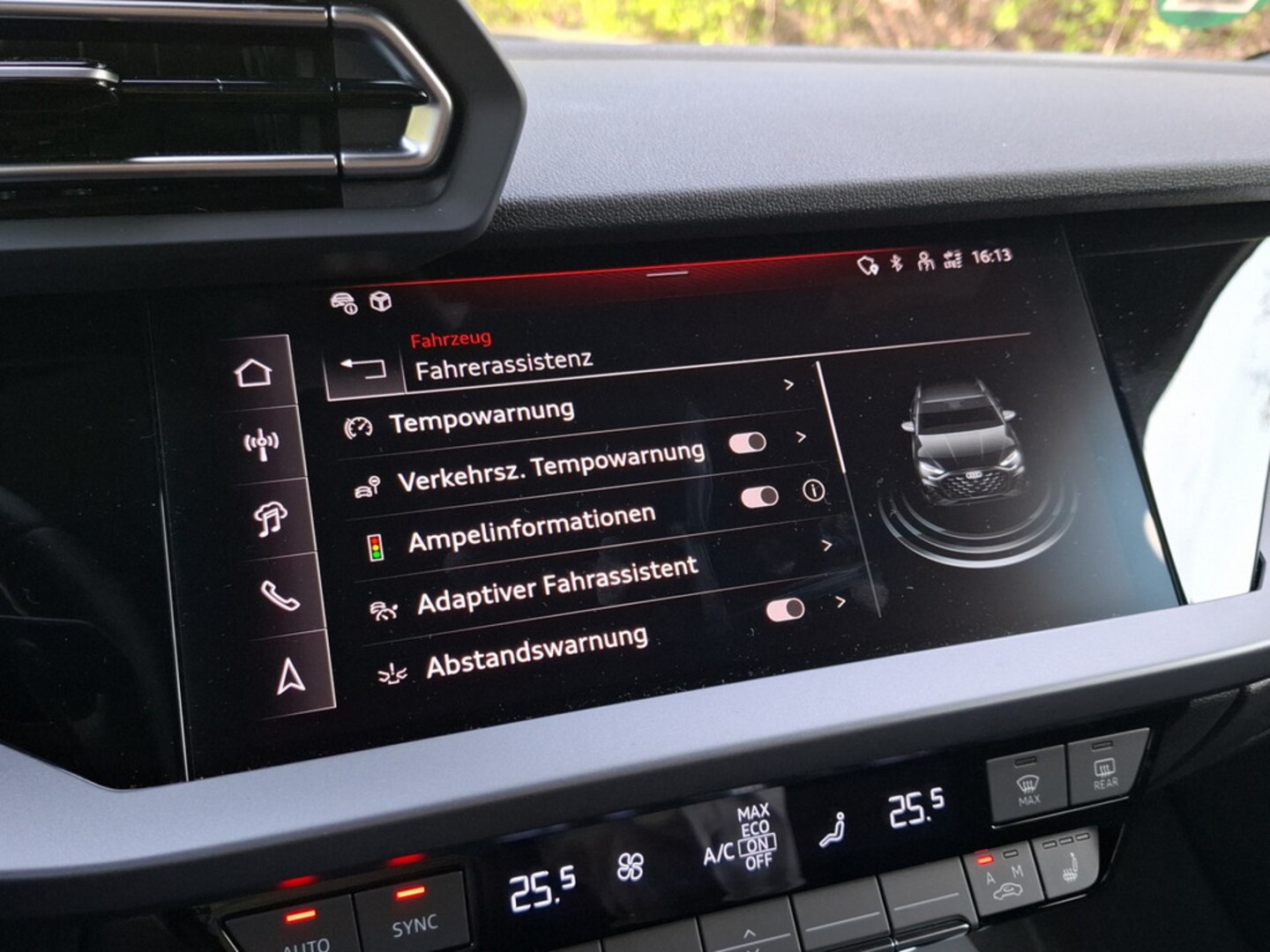 Bild über Audi A3 Sportback advanced 30 TFSI S tronic - für weitere Informationen kontaktieren Sie den Audi Partner