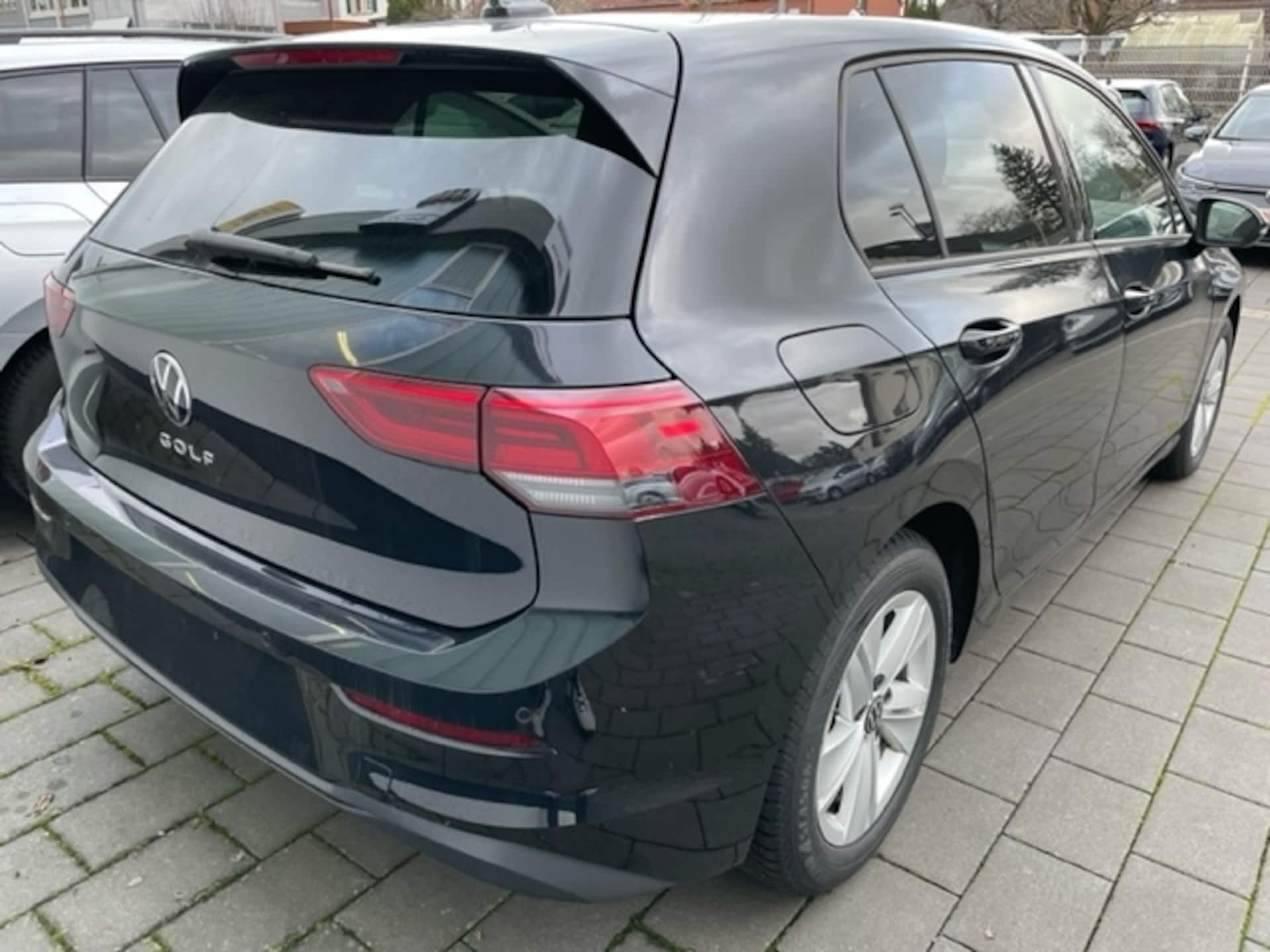 Volkswagen Golf Life
