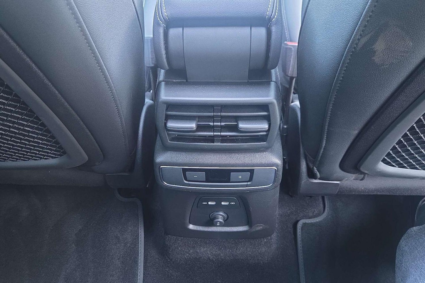 Image about Audi Q4 e-tron 45 e-tron