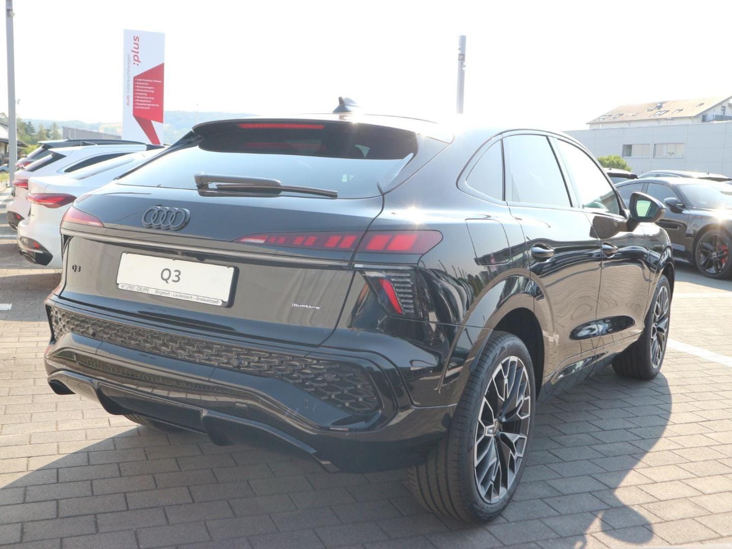Bild über Audi Q3 Sportback TDI quattro 142 kW S tronic - für weitere Informationen kontaktieren Sie den Audi Partner