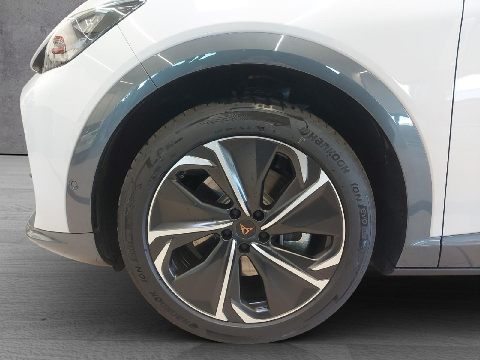 CUPRA Tavascan – Bild 4