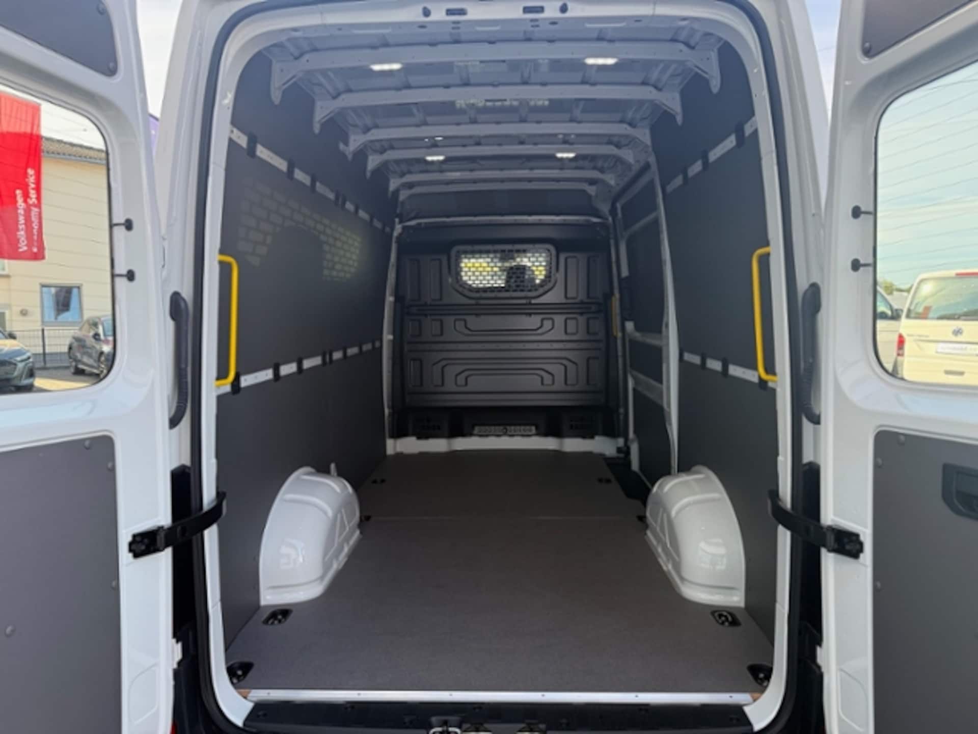 Volkswagen Crafter Kasten mittlerer Radstand