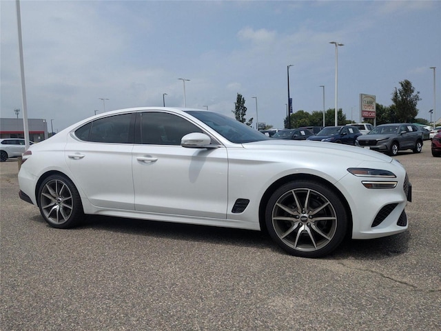 2023 Genesis G70