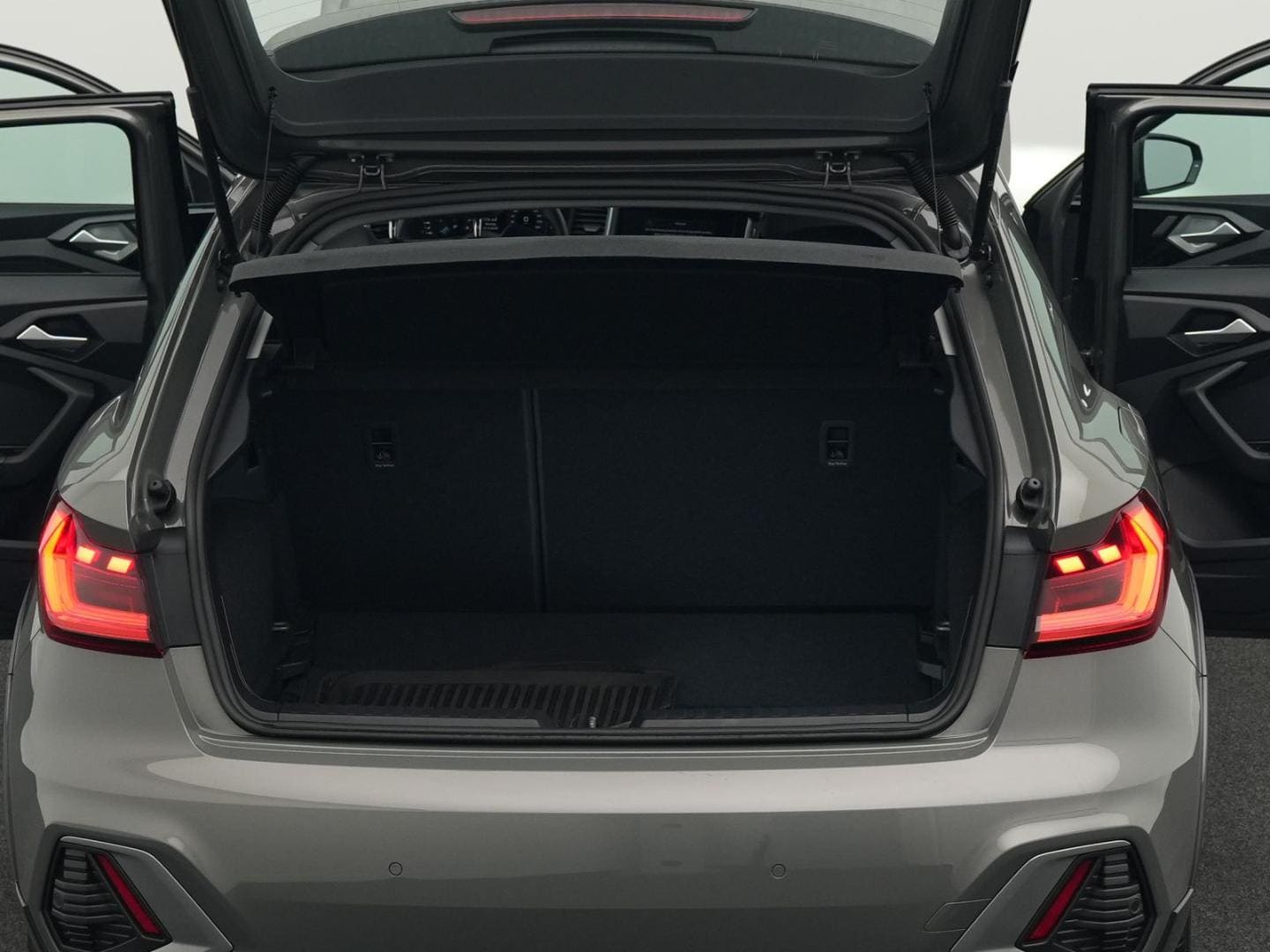 Bild über Audi A1 allstreet 30 TFSI S tronic - für weitere Informationen kontaktieren Sie den Audi Partner