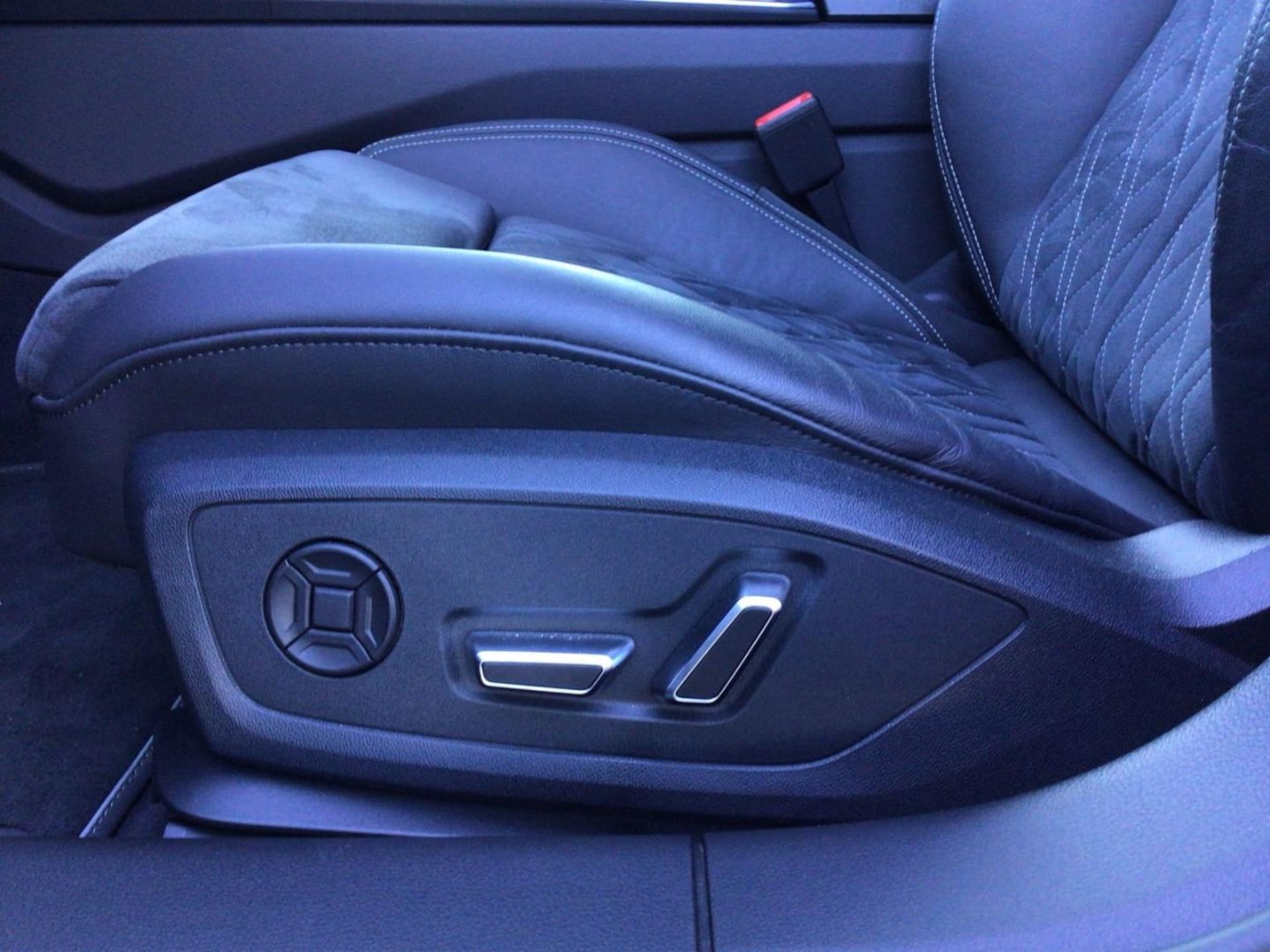 Audi S6 Avant