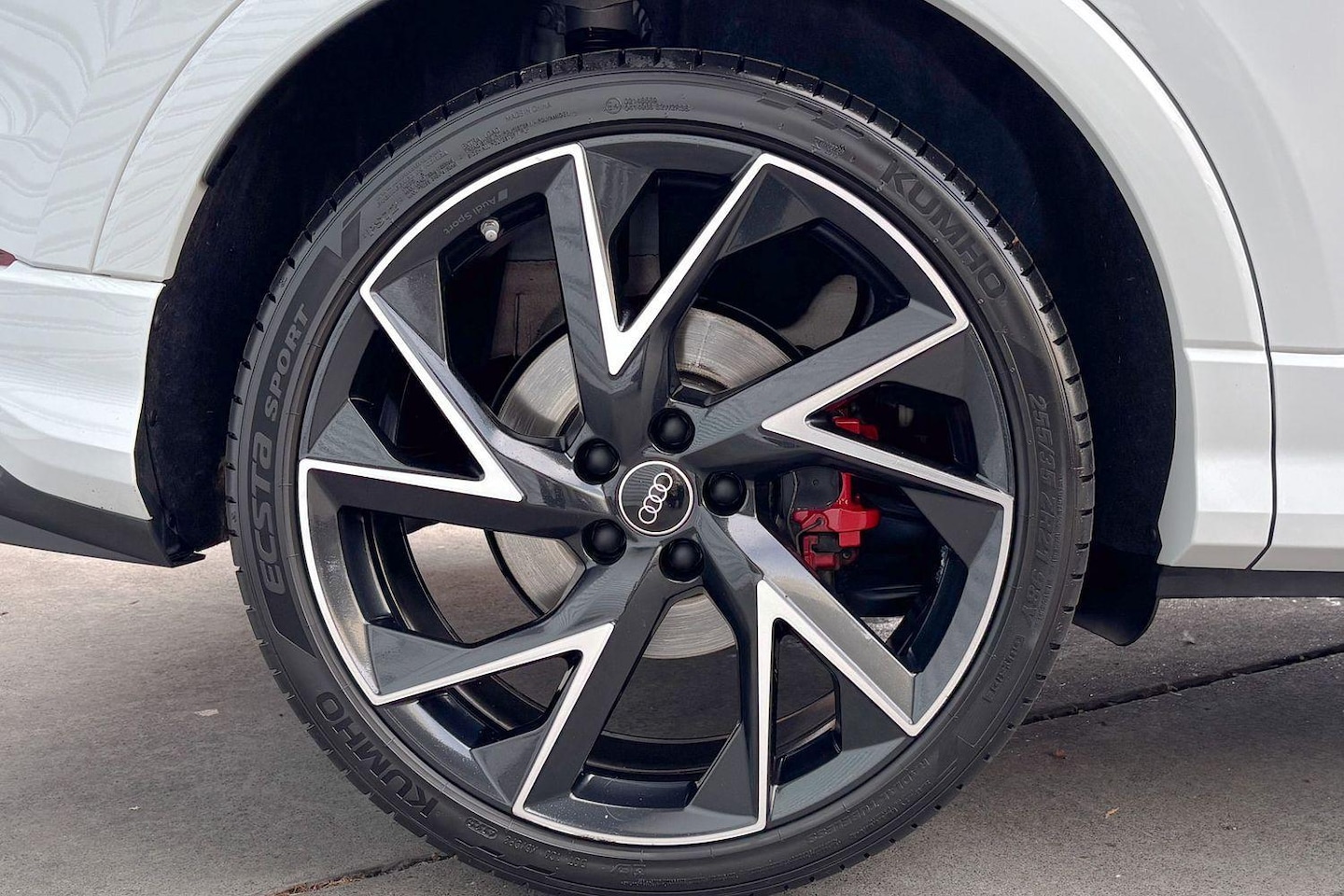 Image about Audi RS Q3 TFSI quattro S tronic