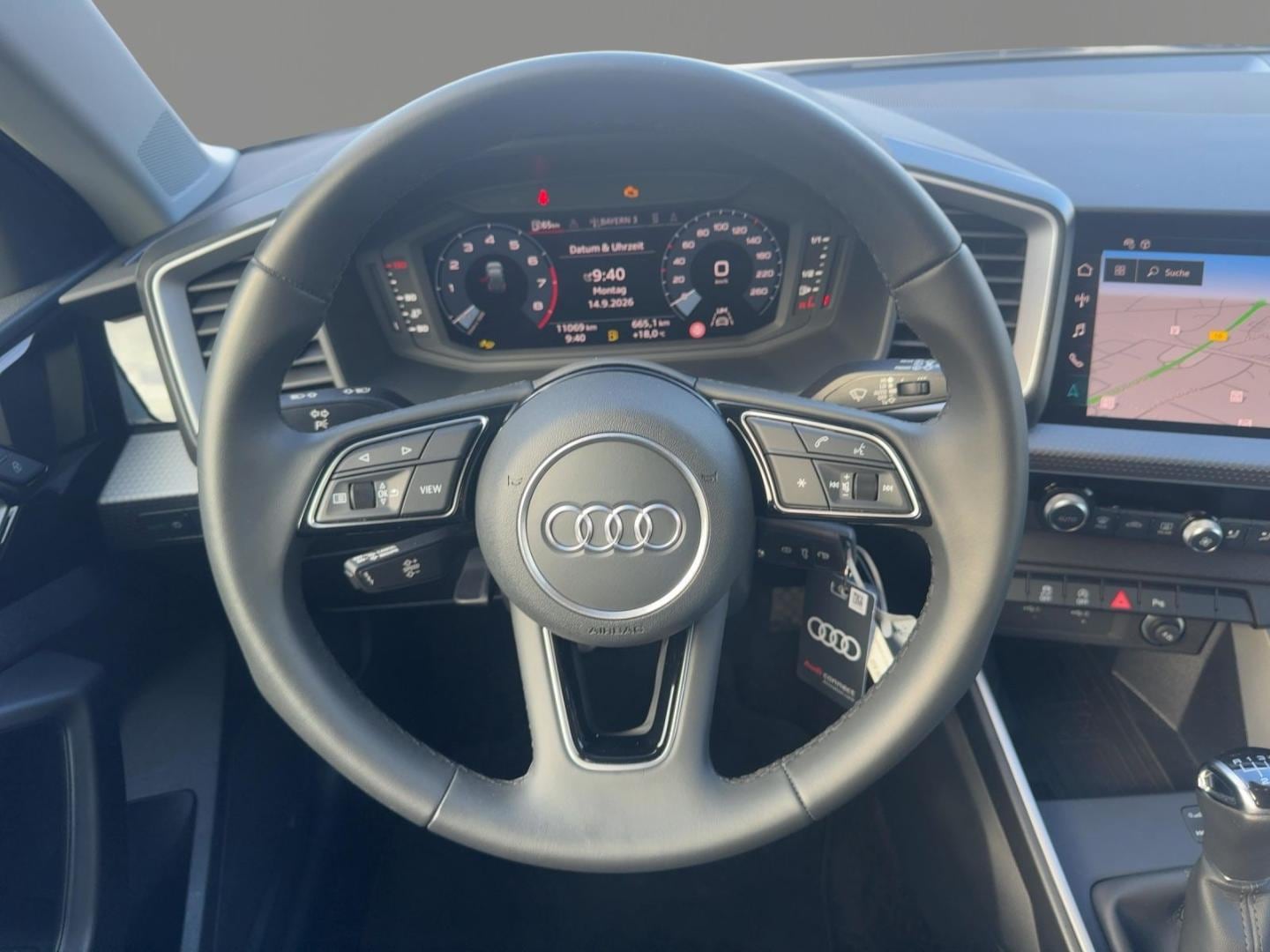 Bild über Audi A1 allstreet 30 TFSI Schaltgetriebe - für weitere Informationen kontaktieren Sie den Audi Partner