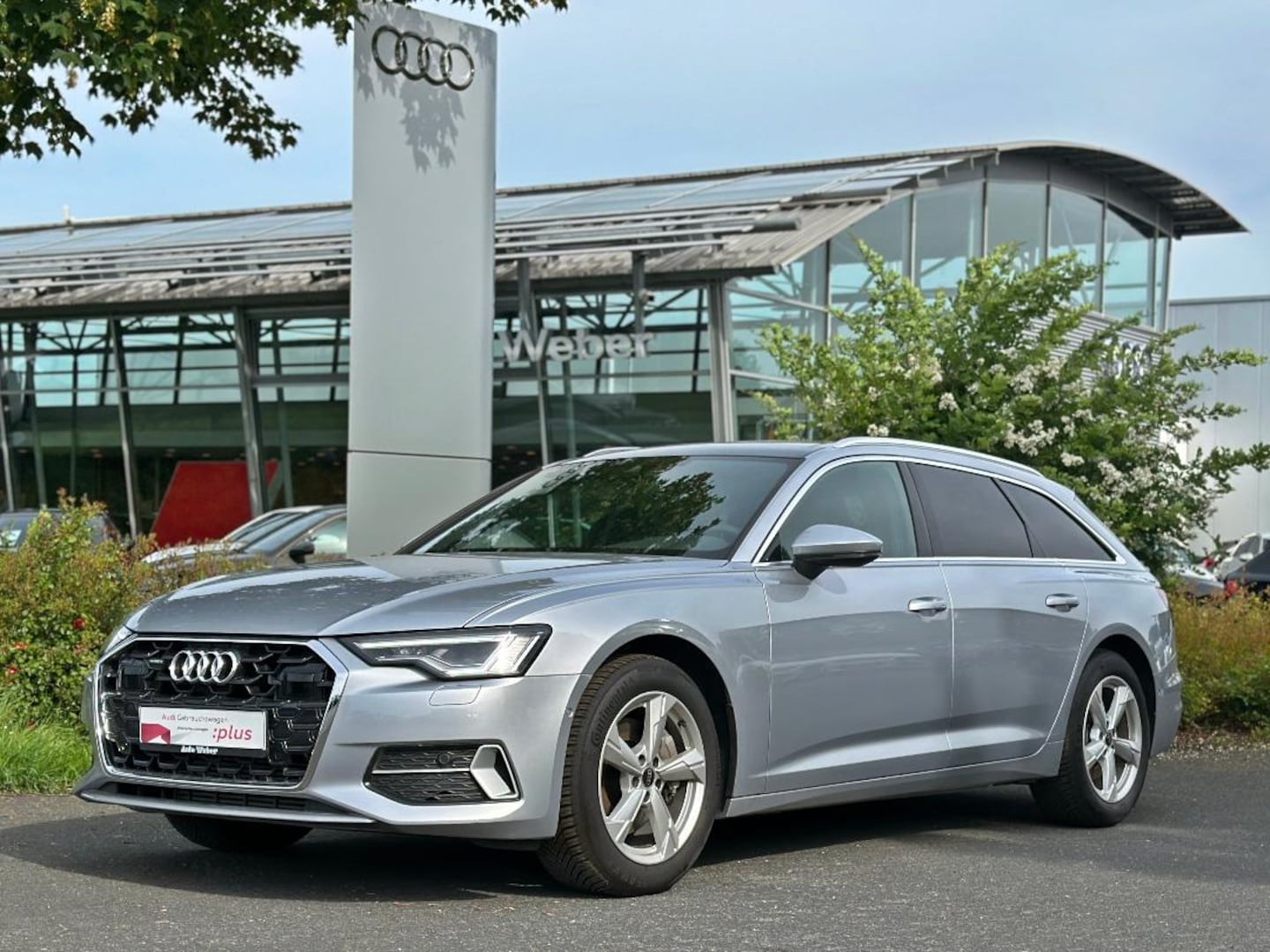 Bild über Audi A6 Avant advanced 45 TFSI quattro S tronic - für weitere Informationen kontaktieren Sie den Audi Partner