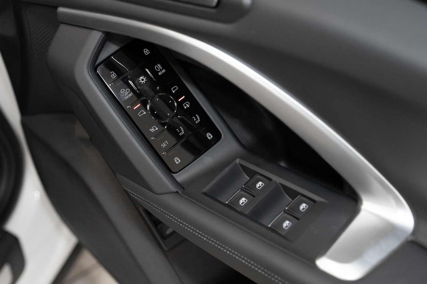 Image about Audi Q5 SUV TDI quattro 150 kW sport