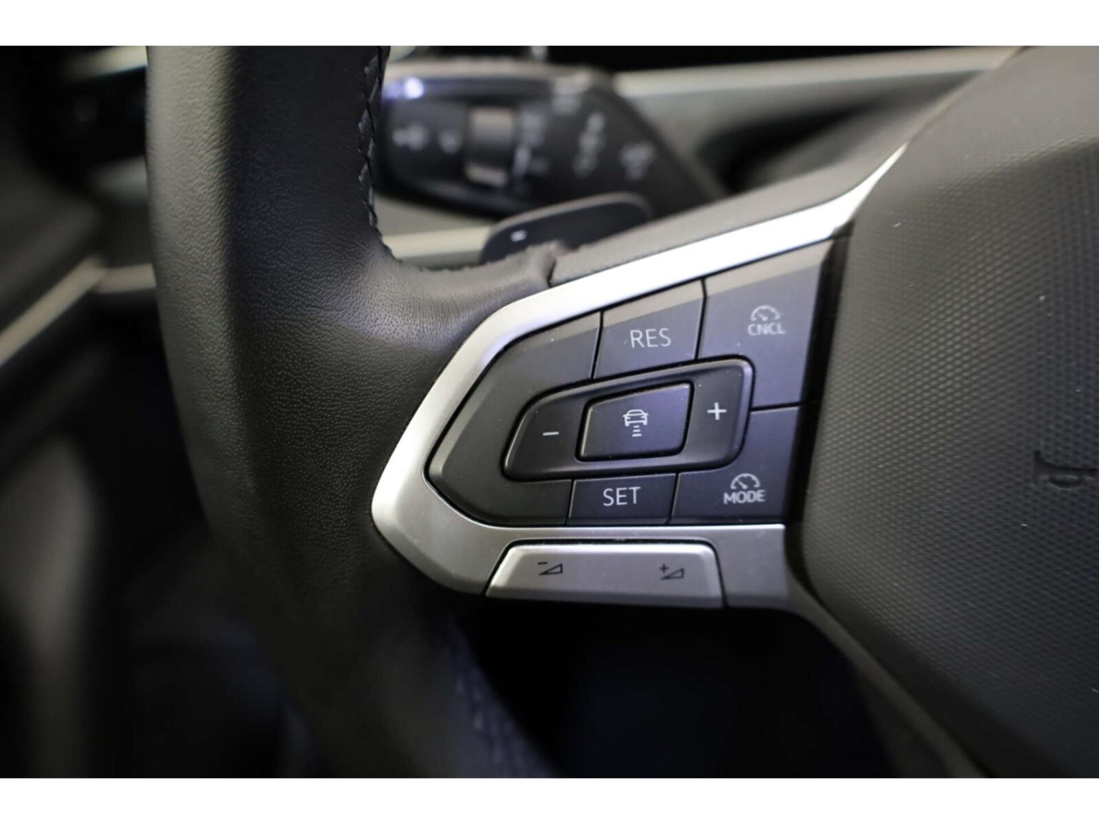 Volkswagen Passat – Bild 11