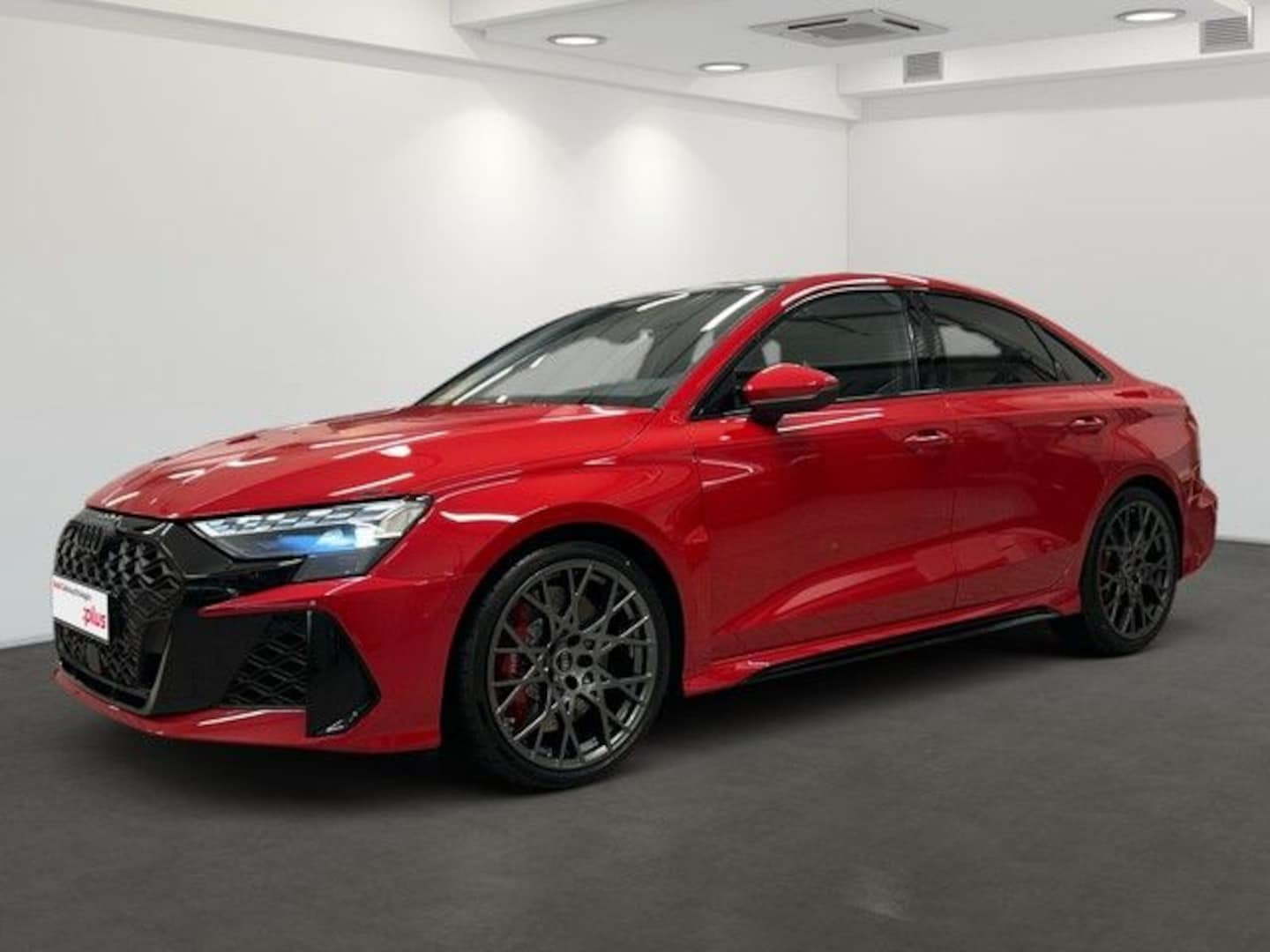 Bild über Audi RS 3 Limousine TFSI quattro S tronic - für weitere Informationen kontaktieren Sie den Audi Partner