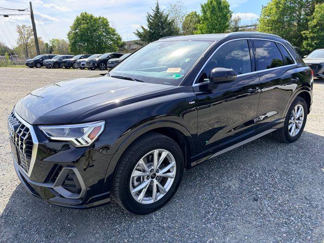 2025 Audi Q3 45 TFSI S Line Premium quattro's photo