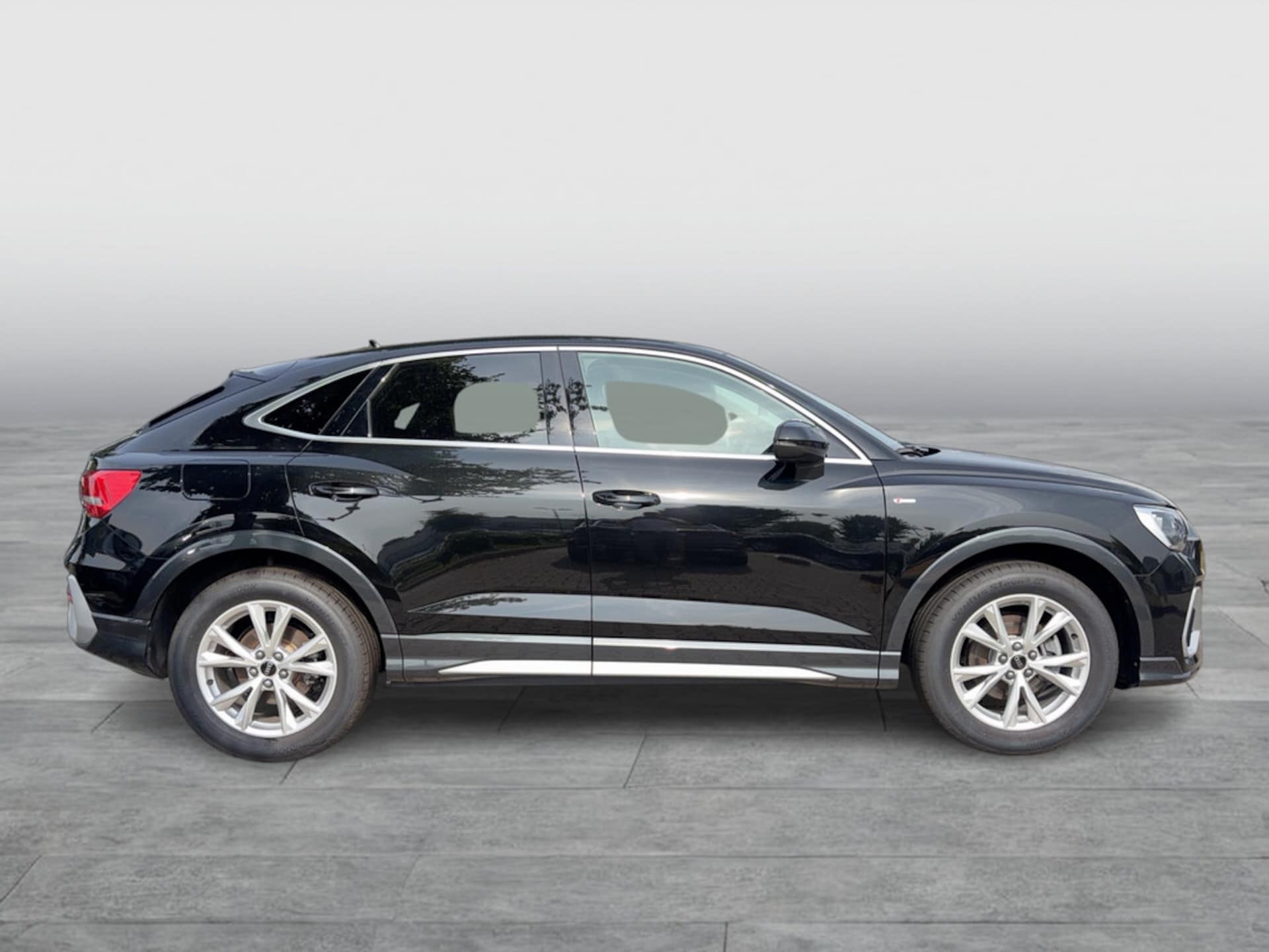 Audi Q3 Sportback S line