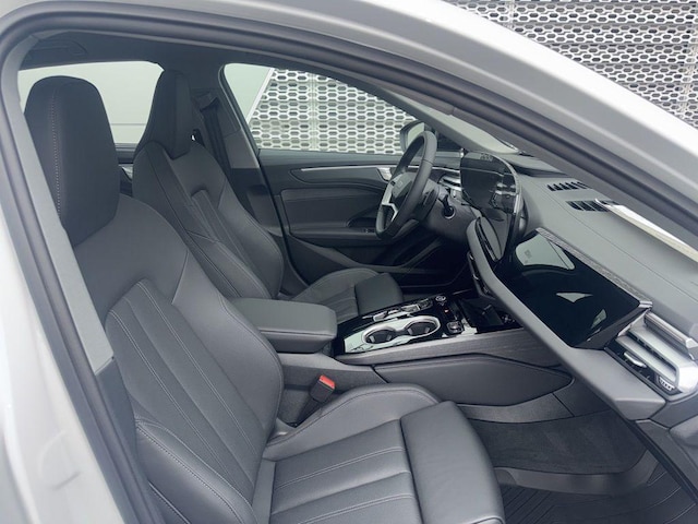 2026 Audi A6 Premium Plus - Photo 6