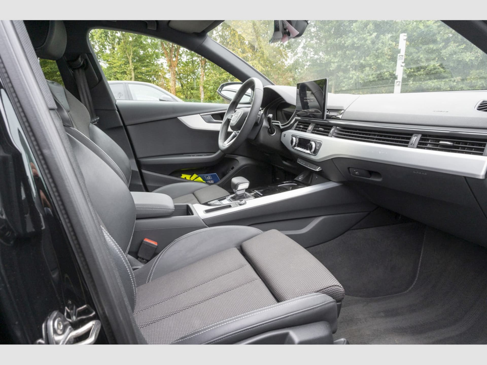 Audi A4 Avant S line