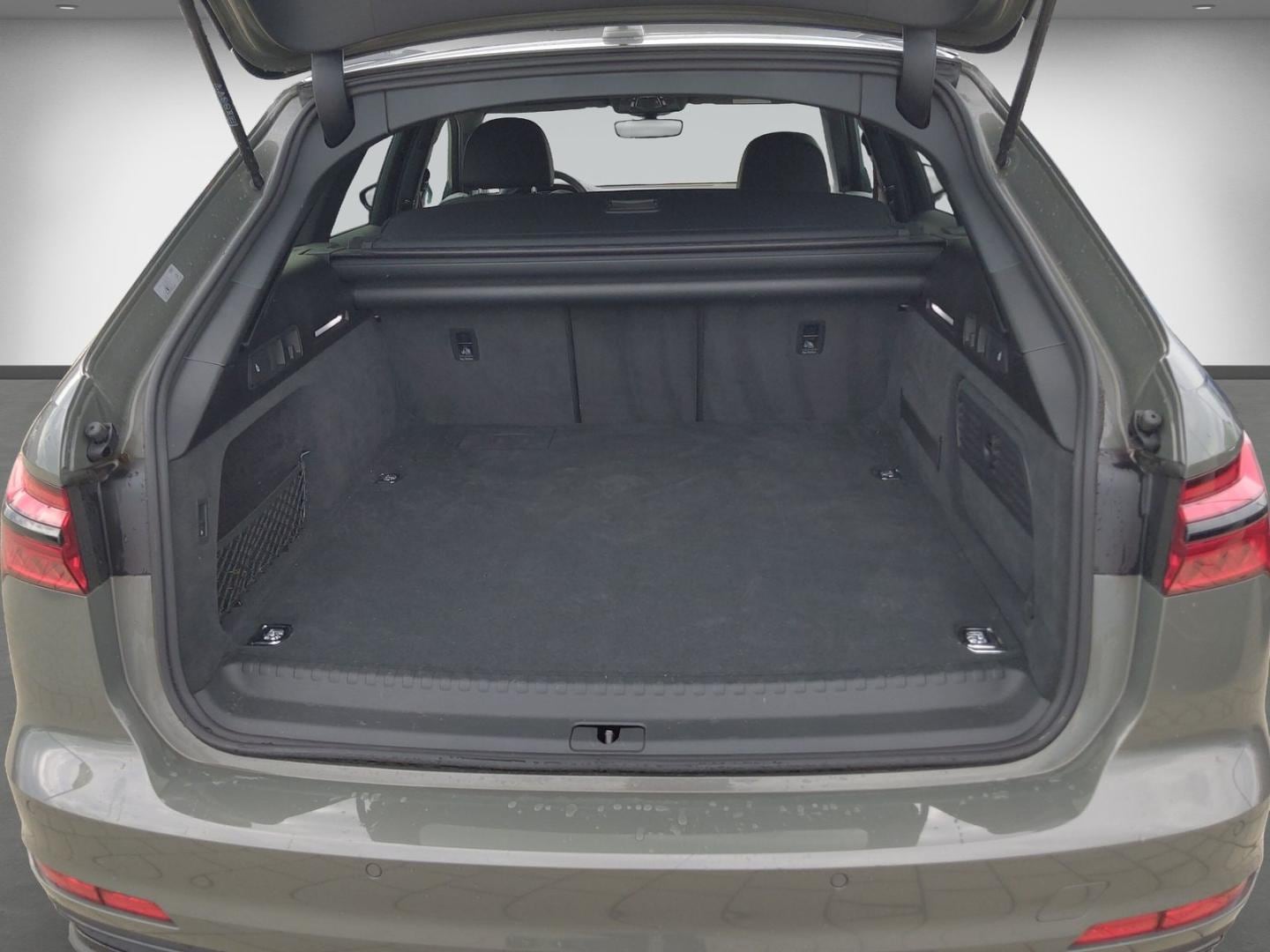 Bild über Audi A6 Avant TFSI e advanced 50 TFSI e quattro S tronic - für weitere Informationen kontaktieren Sie den Audi Partner