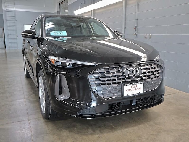 Photo of 2025 Audi Q5